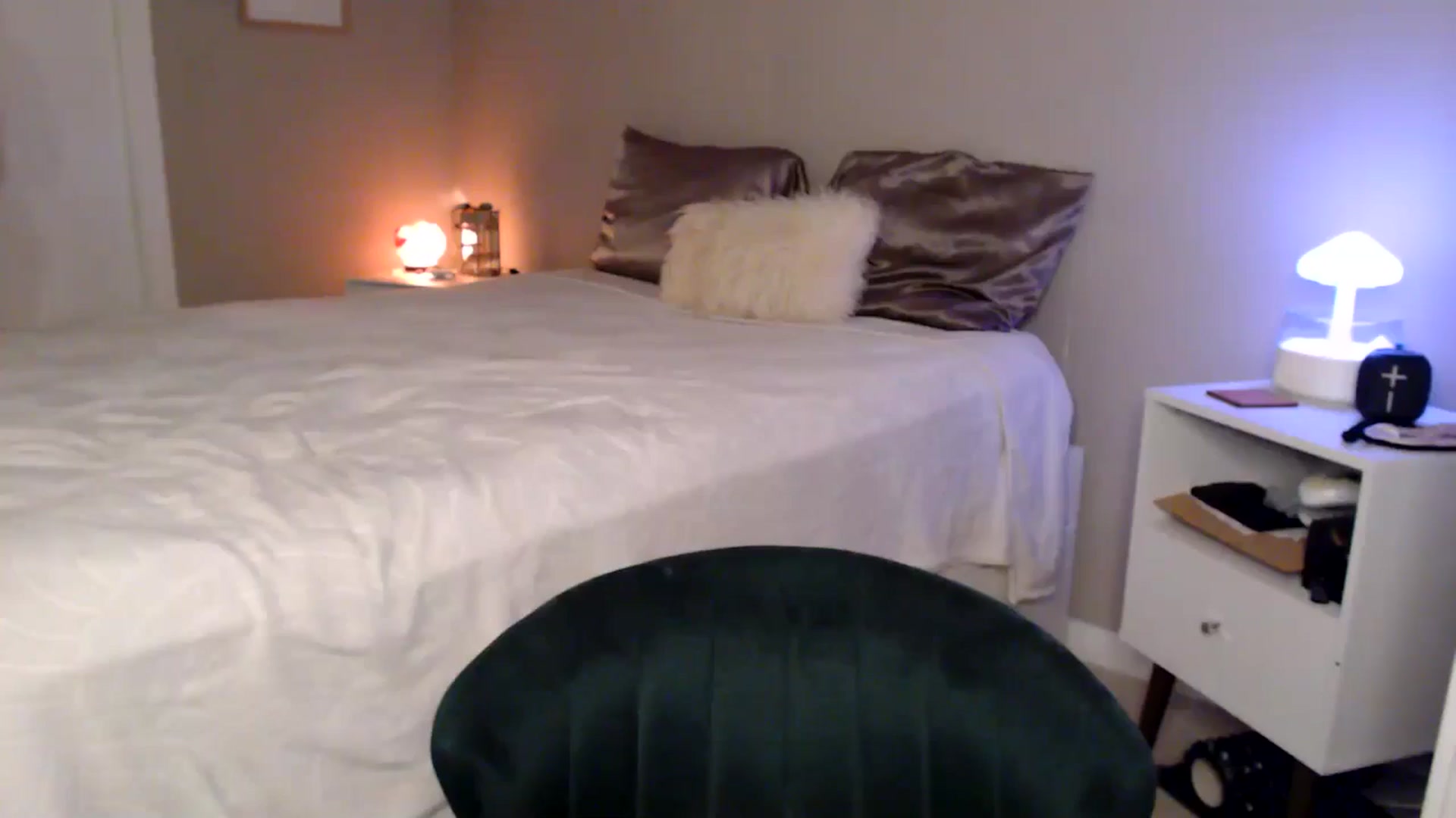 Gallery image thumbnail from MyaDelaney's myfreecams stream on, 02/03/2025, 04:06 image 16 of 20