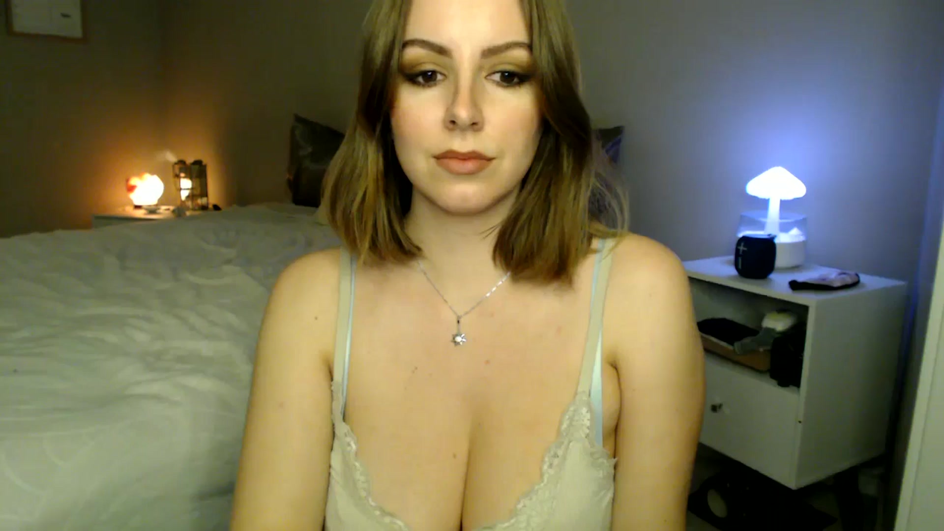 Gallery image thumbnail from MyaDelaney's myfreecams stream on, 02/09/2025, 07:32 image 9 of 20