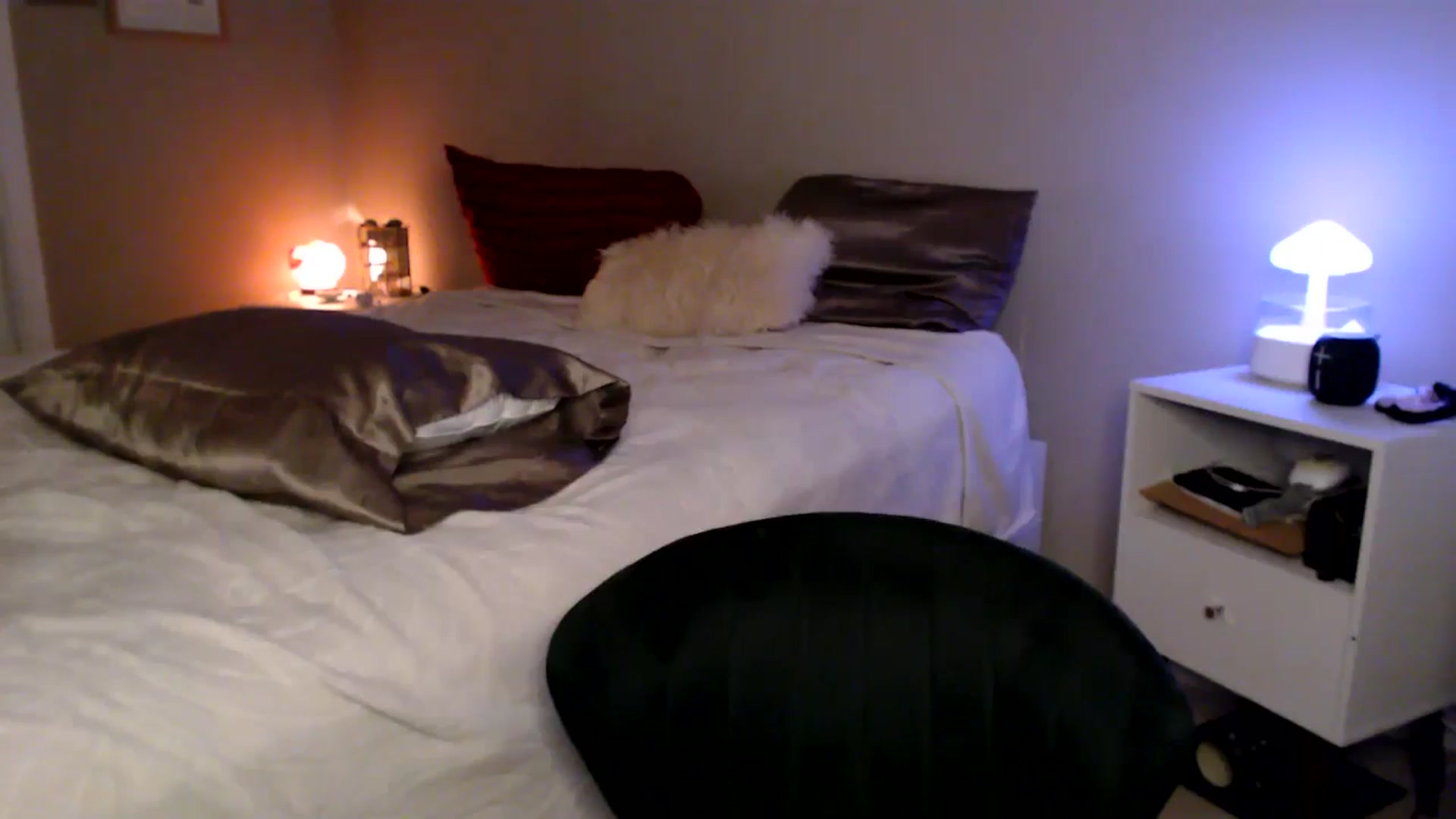 Gallery image thumbnail from MyaDelaney's myfreecams stream on, 02/10/2025, 08:06 image 17 of 20