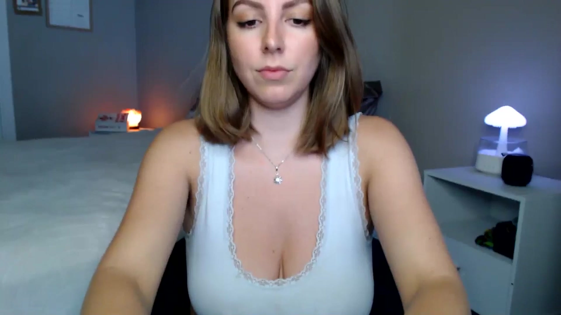 Gallery image thumbnail from MyaDelaney's myfreecams stream on, 03/28/2025, 19:37 image 10 of 20