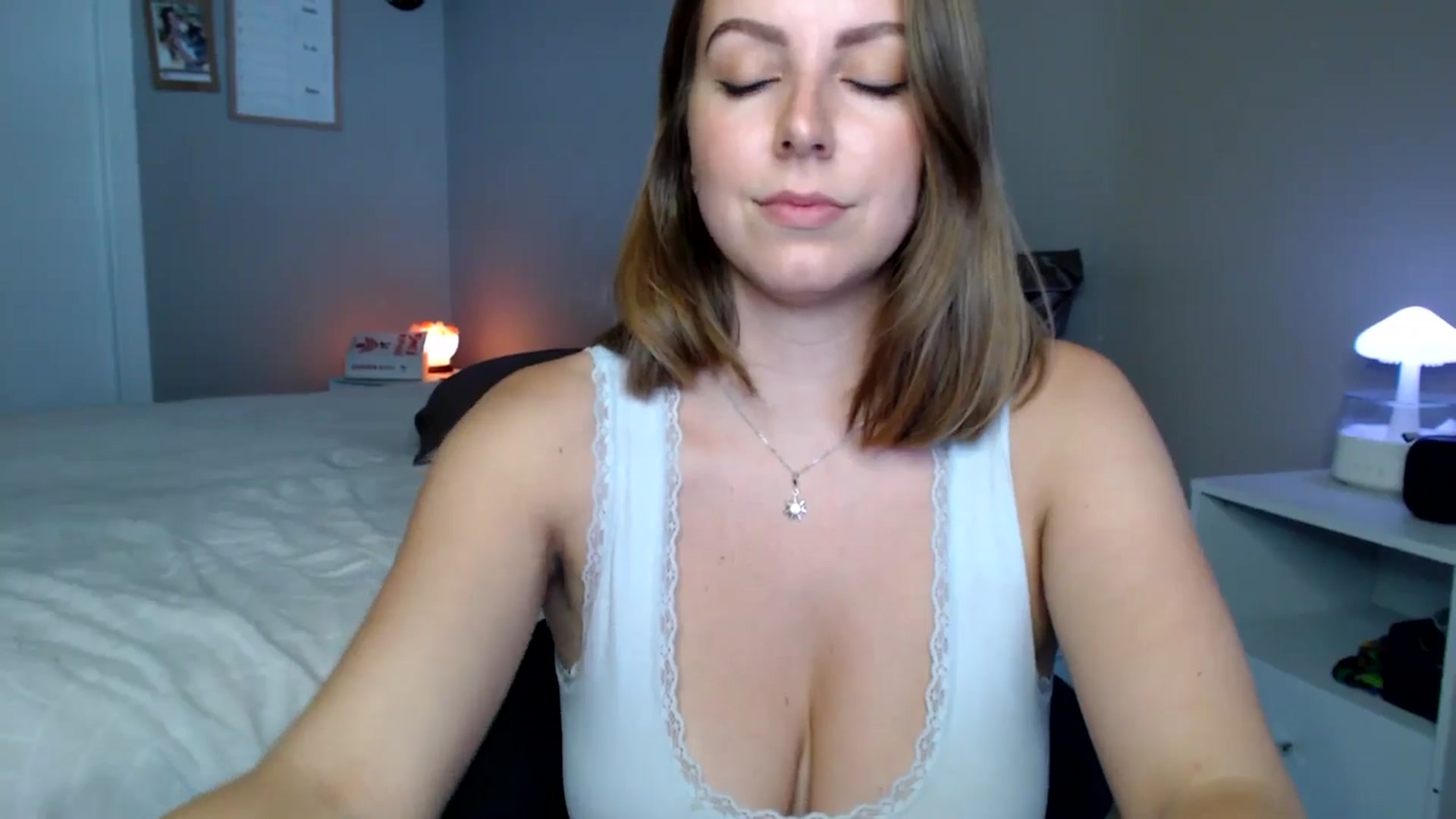 Gallery image thumbnail from MyaDelaney's myfreecams stream on, 03/28/2025, 20:10 image 8 of 20