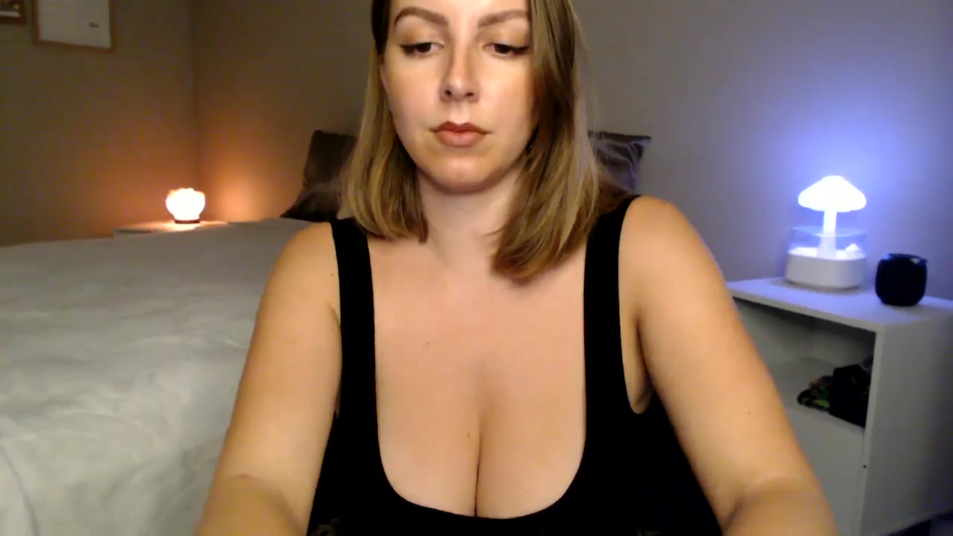 Gallery image thumbnail from MyaDelaney's myfreecams stream on, 04/02/2025, 05:18 image 16 of 20