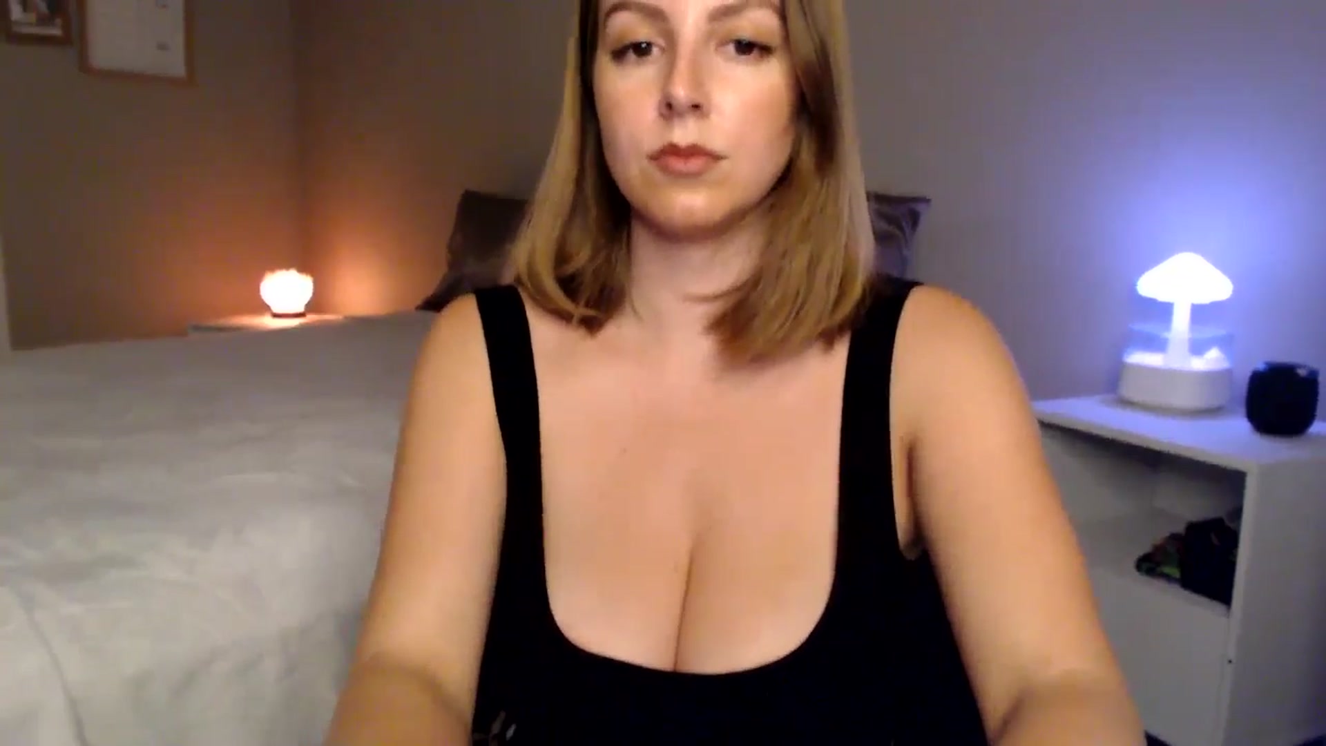 Gallery image thumbnail from MyaDelaney's myfreecams stream on, 04/02/2025, 05:18 image 3 of 20