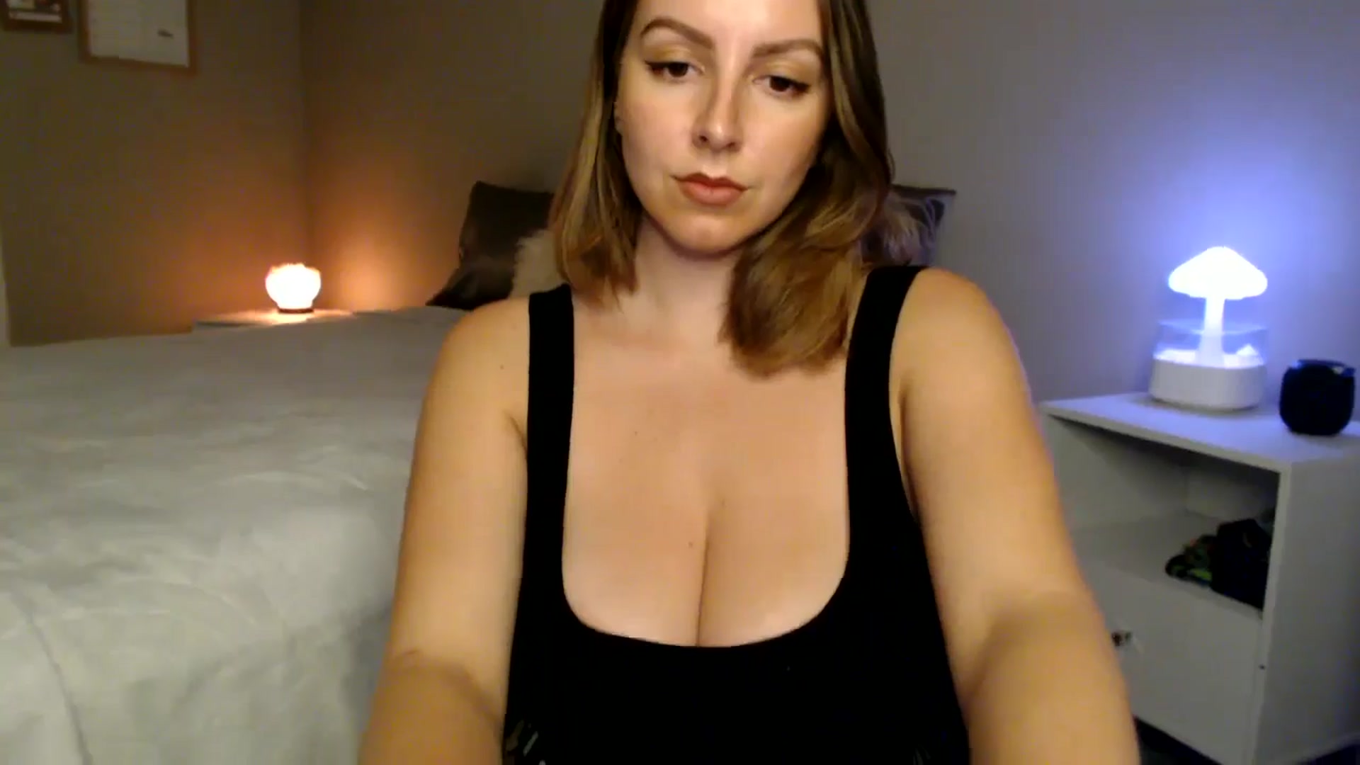 Gallery image thumbnail from MyaDelaney's myfreecams stream on, 04/02/2025, 05:18 image 9 of 20