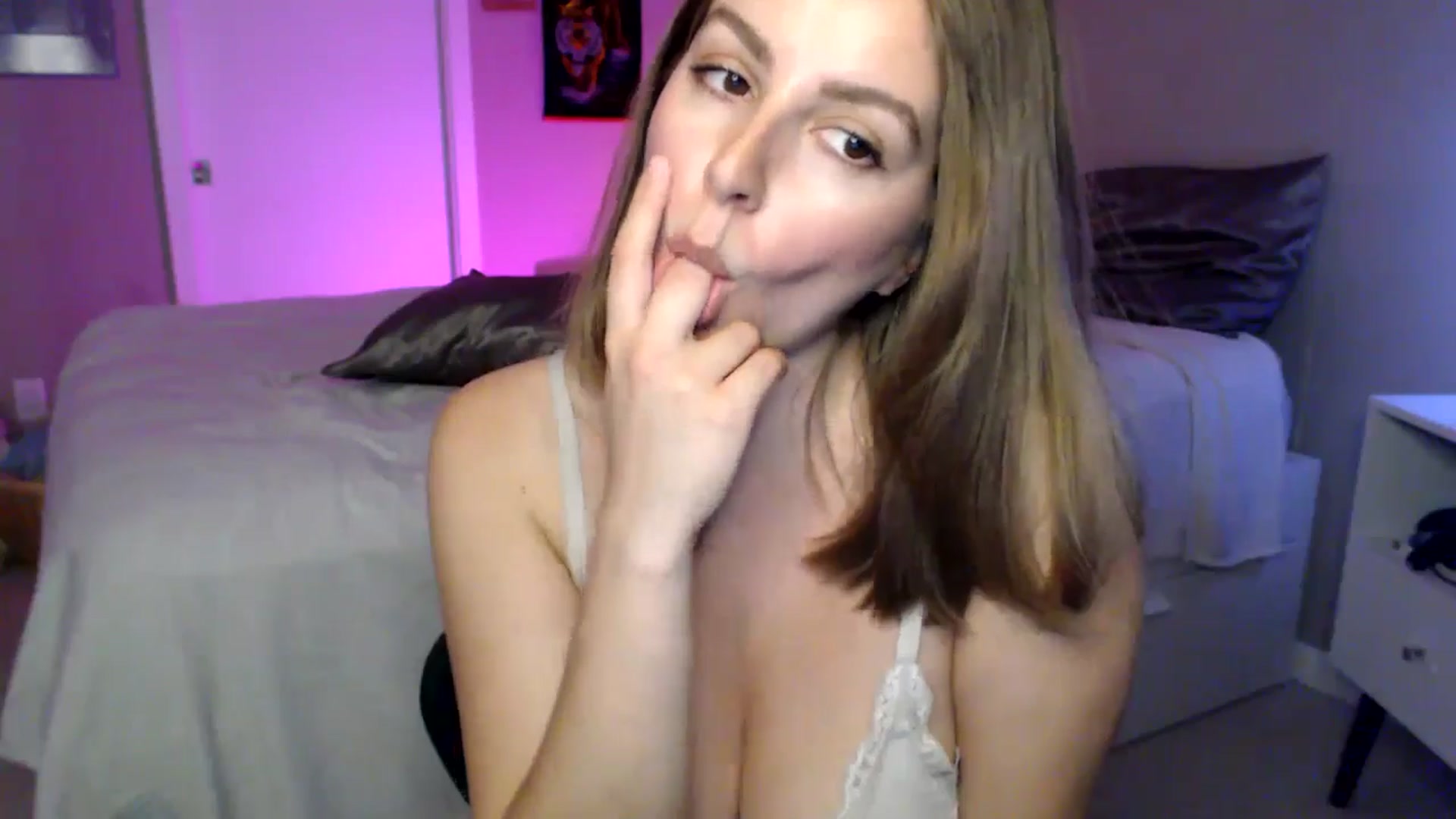 Gallery image thumbnail from MyaDelaney's myfreecams stream on, 04/30/2025, 03:46 image 3 of 20