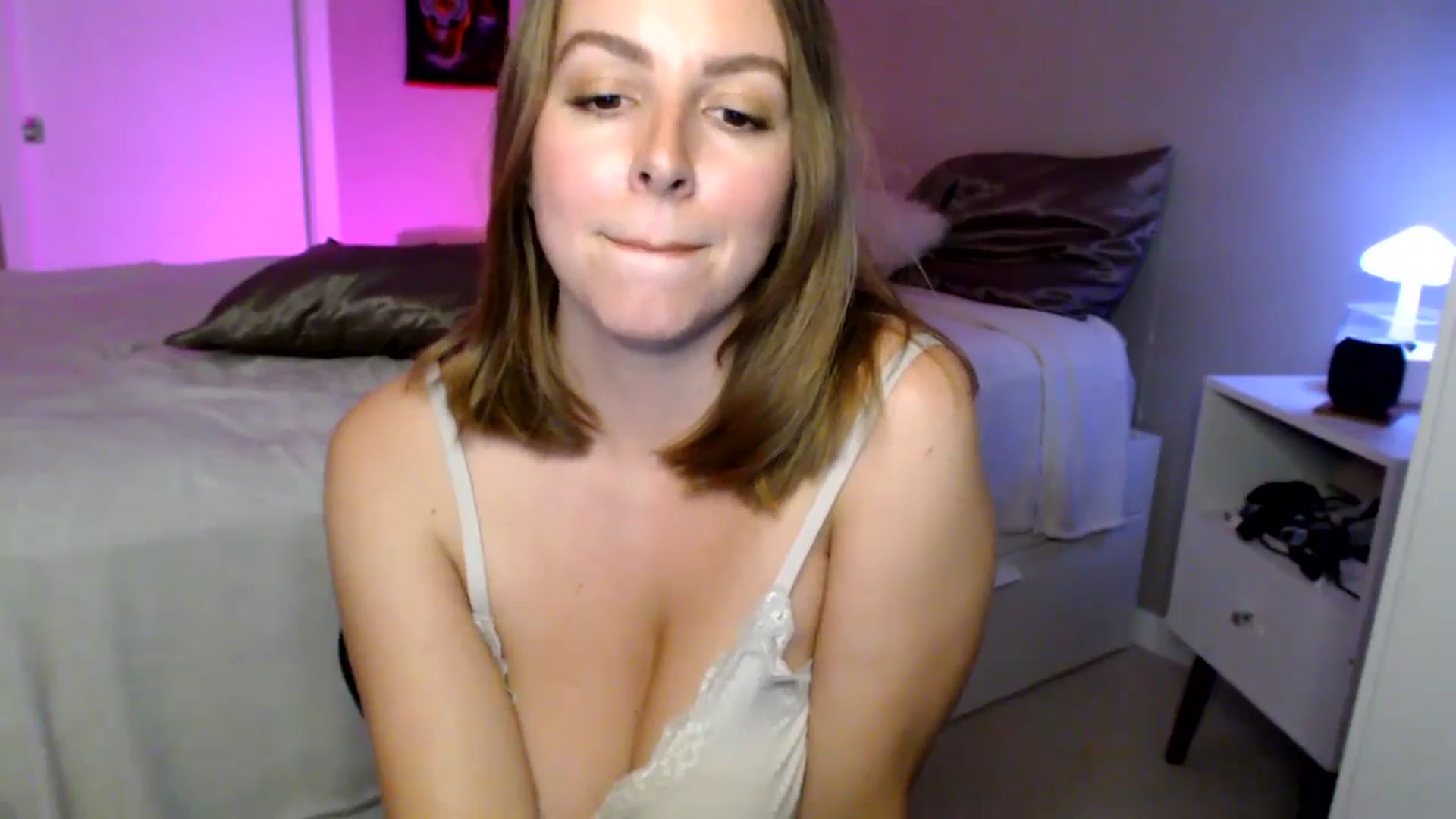 Gallery image thumbnail from MyaDelaney's myfreecams stream on, 04/30/2025, 03:46 image 14 of 20