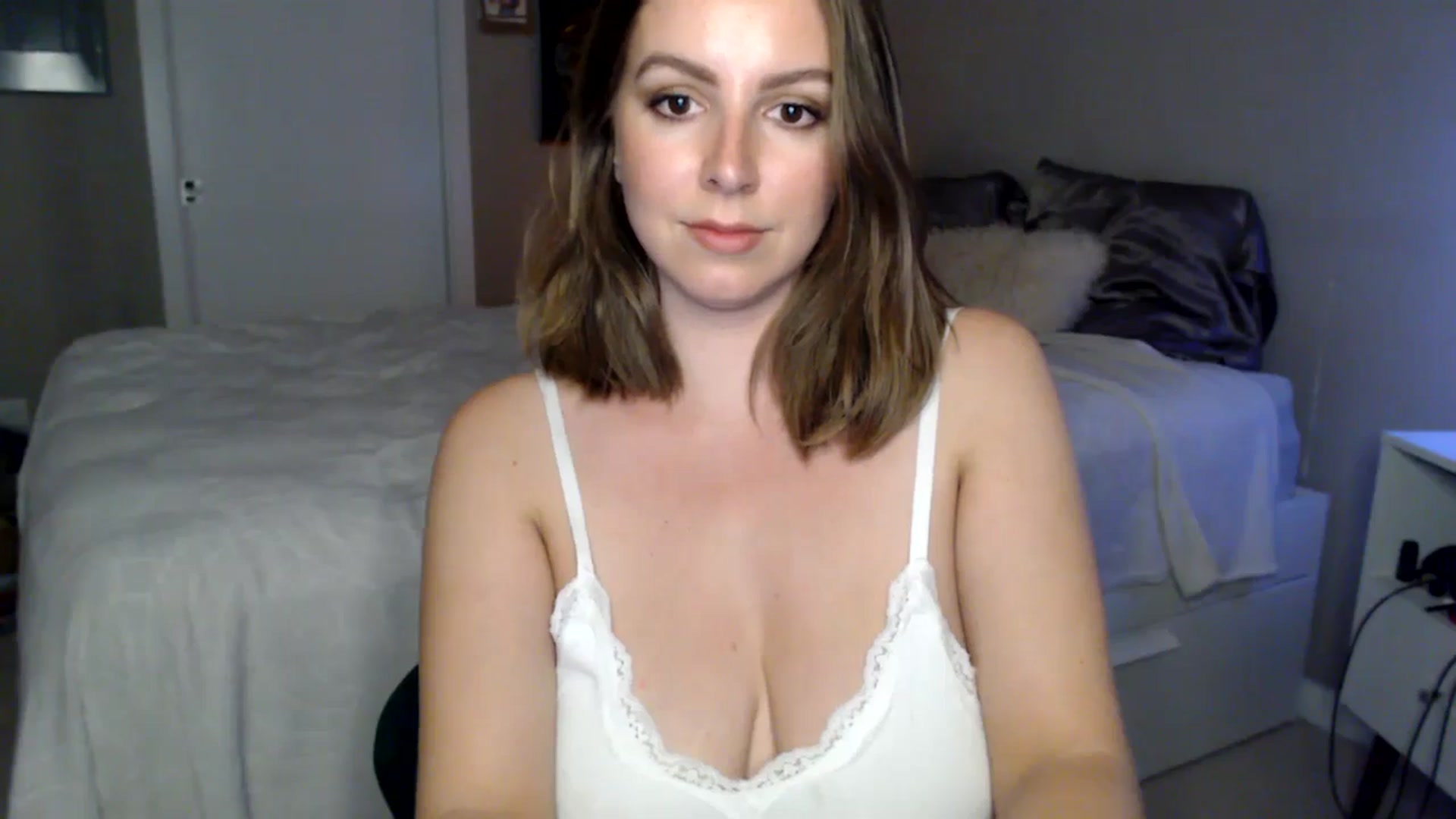 Gallery image thumbnail from MyaDelaney's myfreecams stream on, 05/14/2025, 03:58 image 7 of 20
