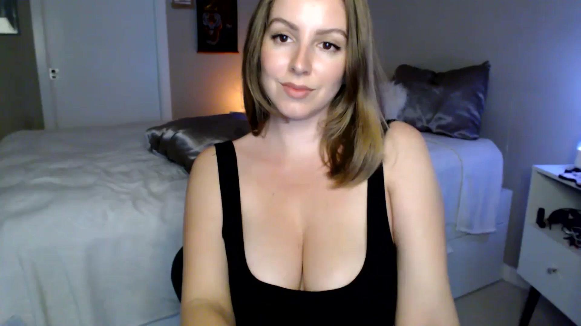 Gallery image thumbnail from MyaDelaney's myfreecams stream on, 05/17/2025, 03:23 image 20 of 20