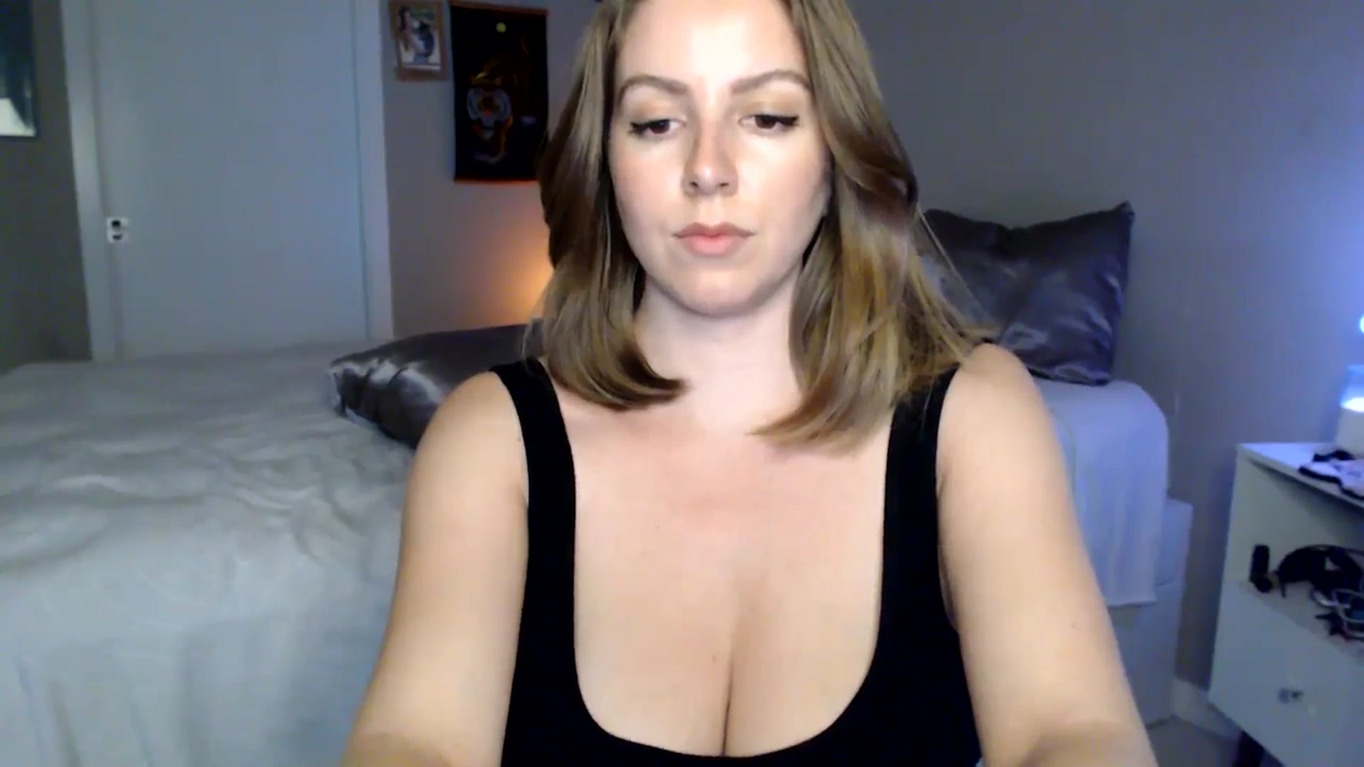 Gallery image thumbnail from MyaDelaney's myfreecams stream on, 05/17/2025, 03:23 image 5 of 20