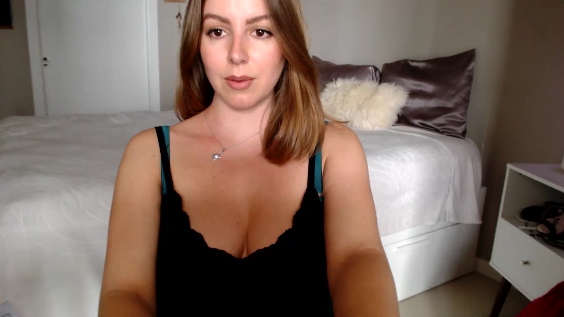 Gallery image thumbnail from MyaDelaney's myfreecams stream on, 05/21/2025, 22:59 image 14 of 20
