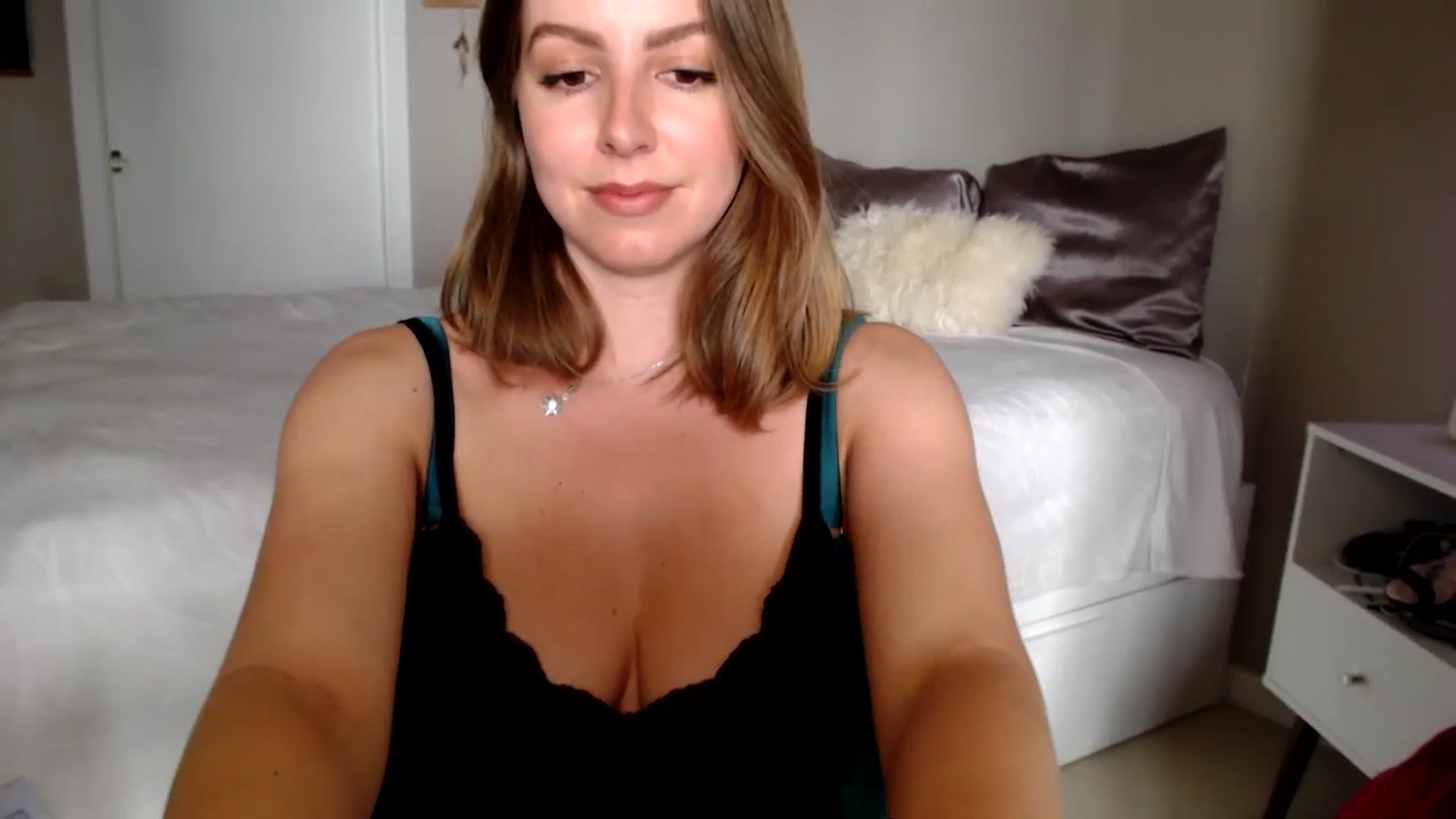 Gallery image thumbnail from MyaDelaney's myfreecams stream on, 05/21/2025, 22:59 image 8 of 20