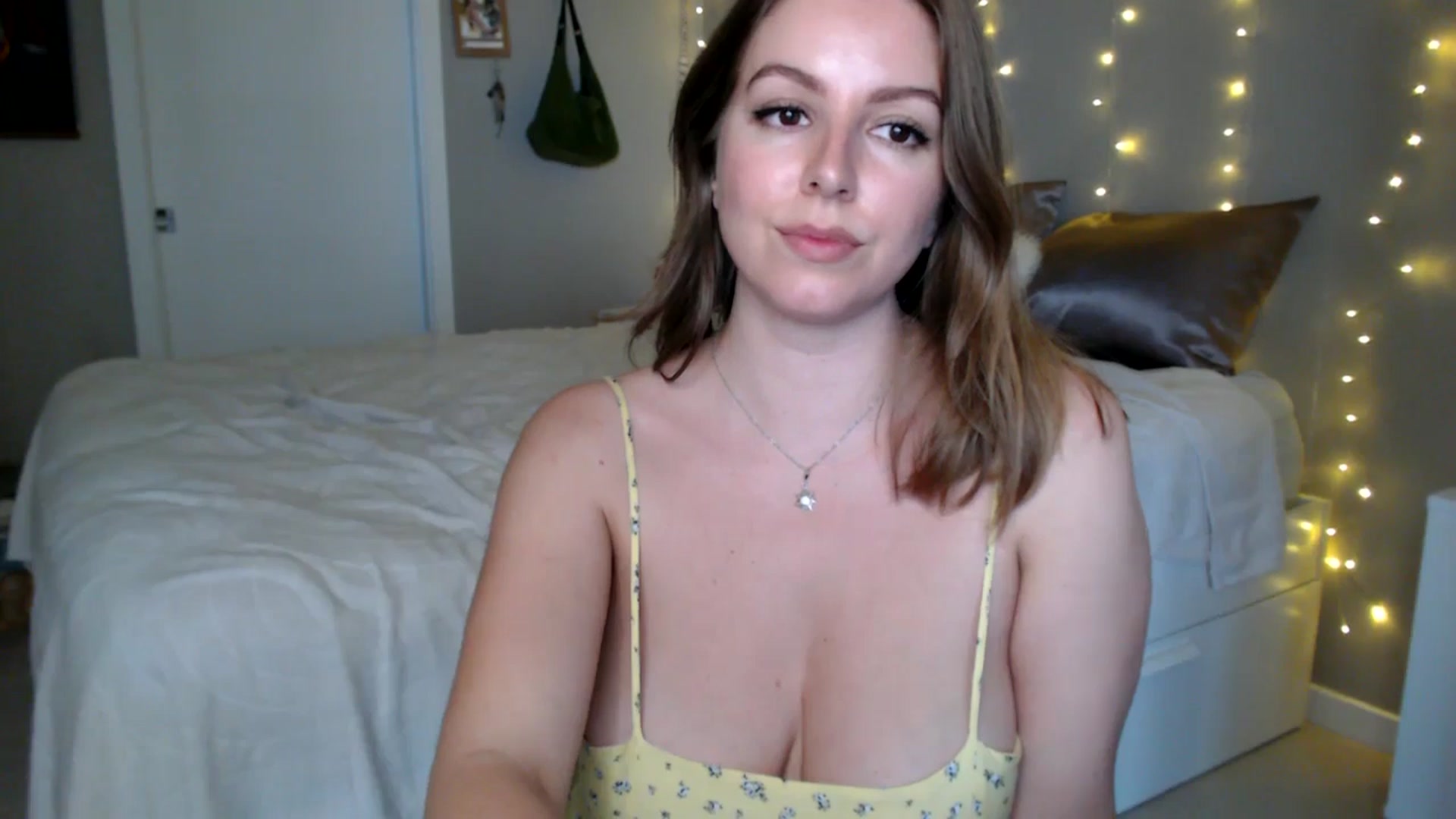Gallery image thumbnail from MyaDelaney's myfreecams stream on, 06/05/2025, 03:45 image 17 of 20