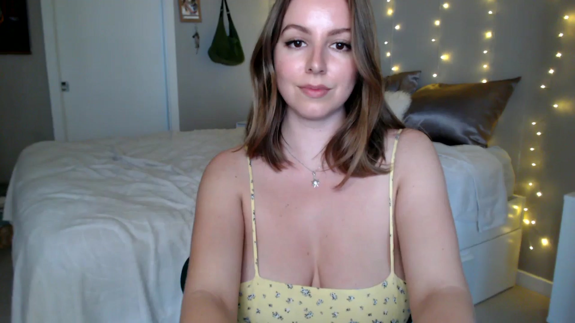 Gallery image thumbnail from MyaDelaney's myfreecams stream on, 06/05/2025, 03:45 image 11 of 20