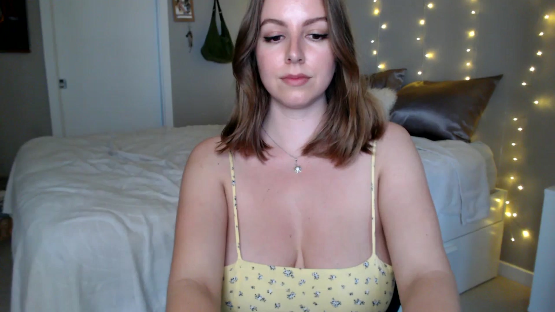 Gallery image thumbnail from MyaDelaney's myfreecams stream on, 06/05/2025, 03:45 image 15 of 20