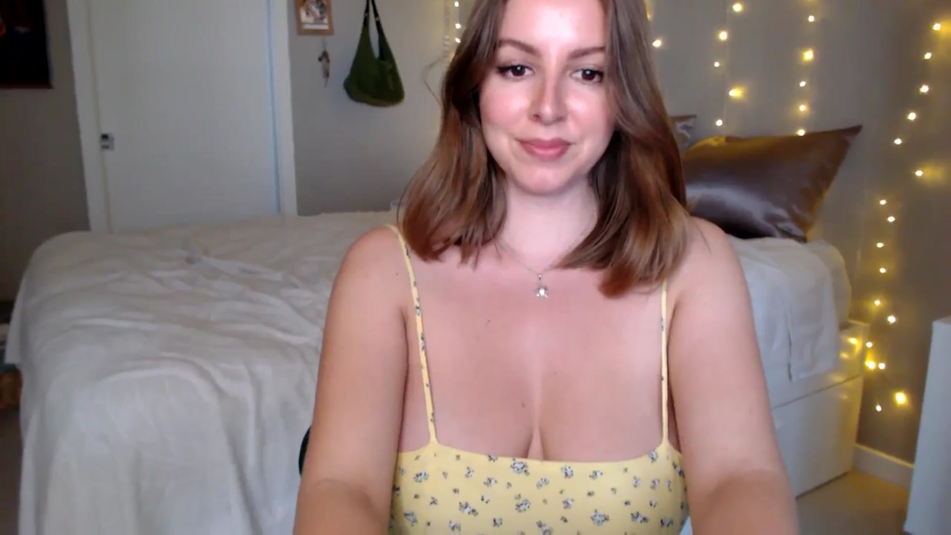 Gallery image thumbnail from MyaDelaney's myfreecams stream on, 06/05/2025, 03:45 image 6 of 20