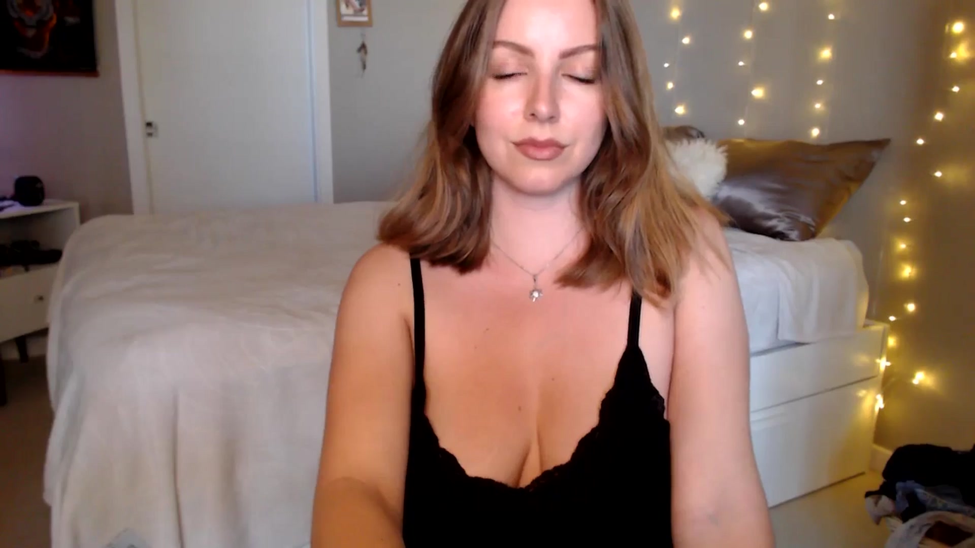 Gallery image thumbnail from MyaDelaney's myfreecams stream on, 06/11/2025, 03:19 image 11 of 20