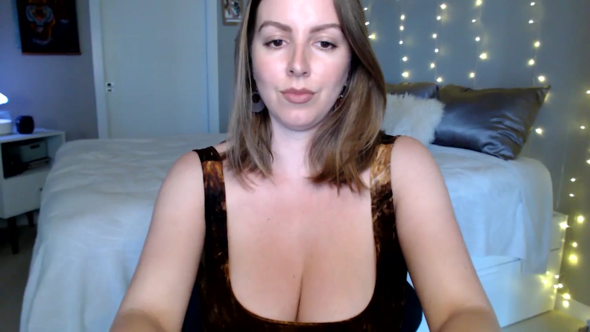 Gallery image thumbnail from MyaDelaney's myfreecams stream on, 06/18/2025, 02:41 image 10 of 20