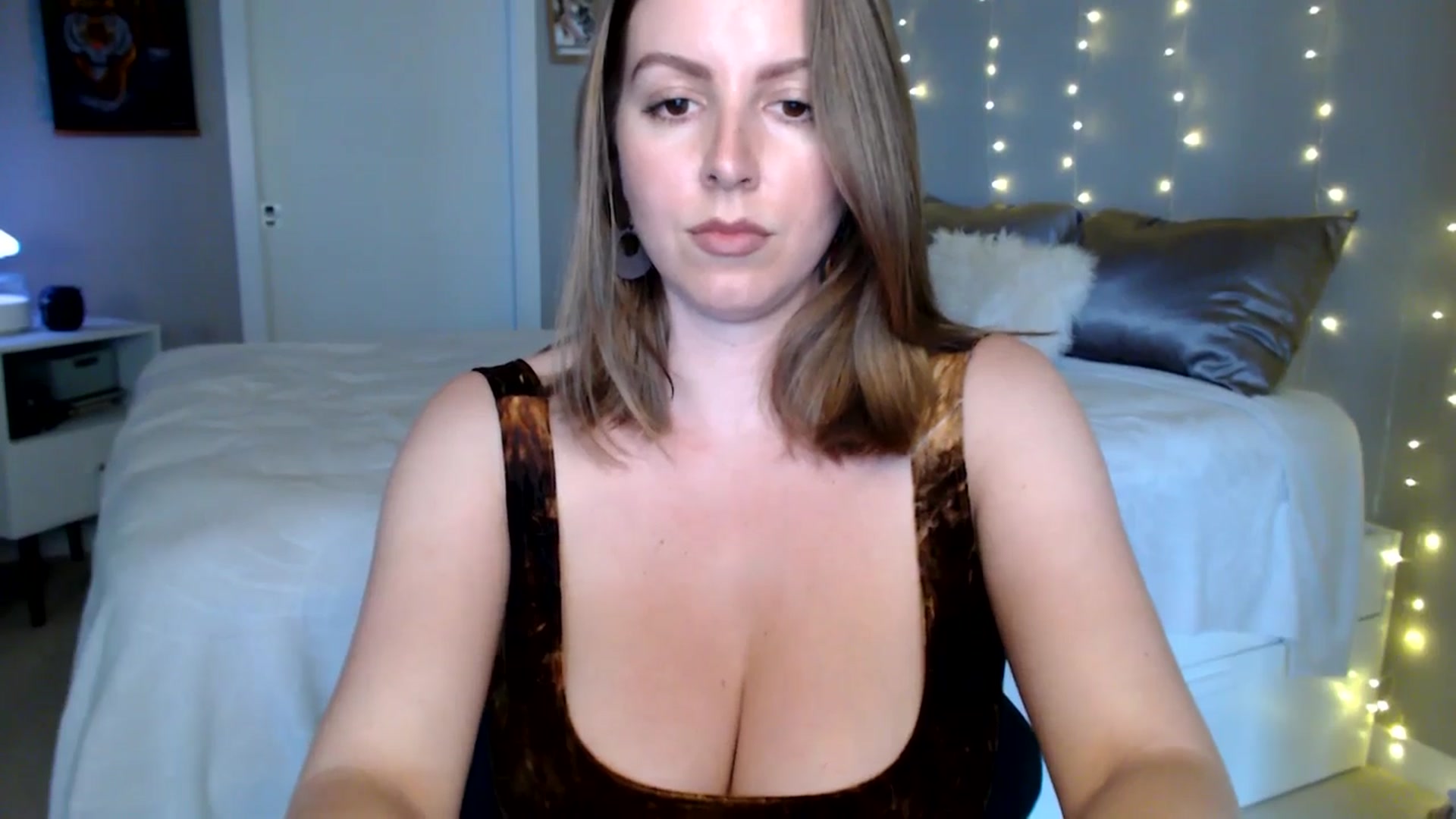 Gallery image thumbnail from MyaDelaney's myfreecams stream on, 06/18/2025, 02:41 image 9 of 20
