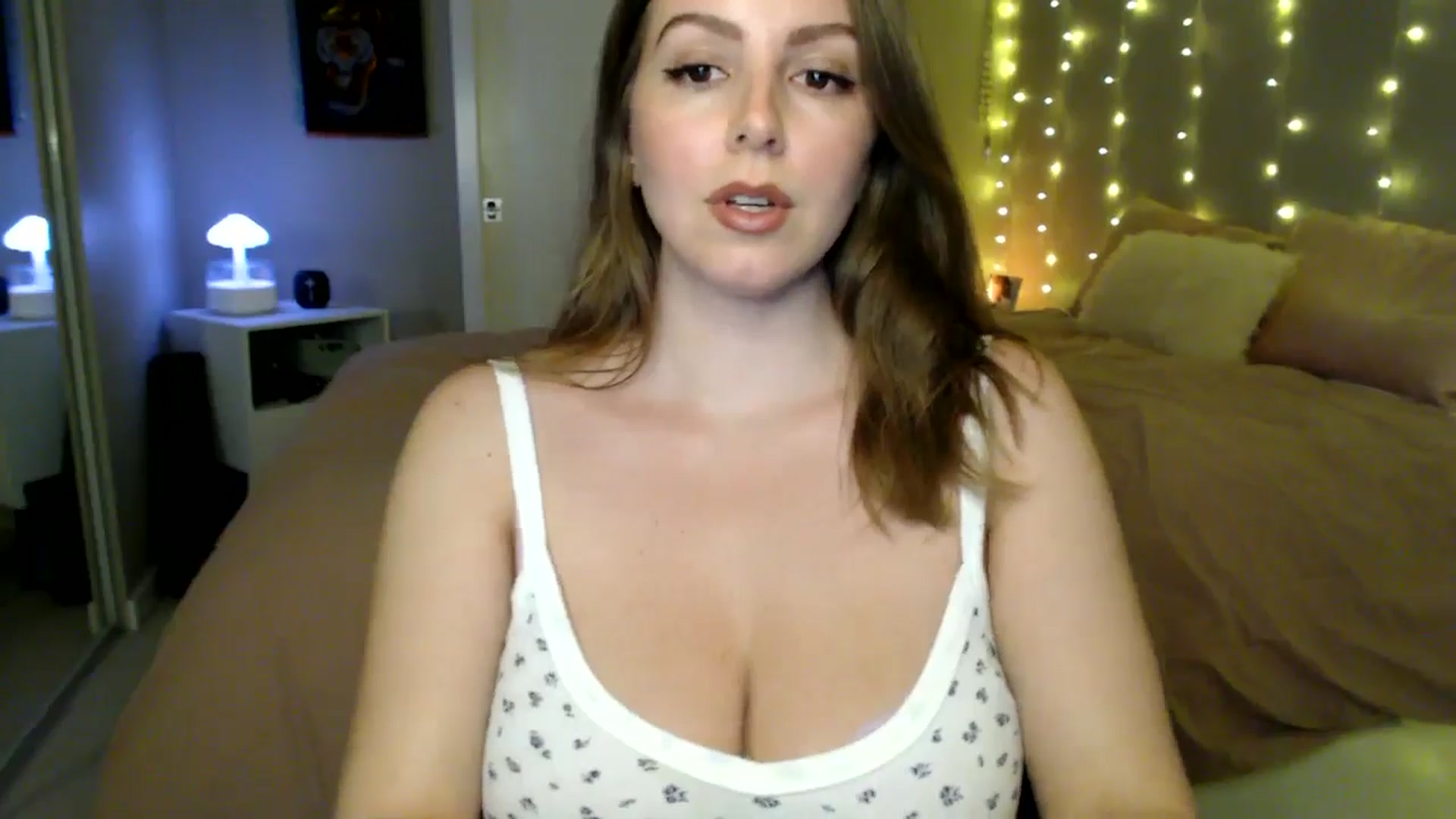 Gallery image thumbnail from MyaDelaney's myfreecams stream on, 10/10/2025, 04:50 image 10 of 20