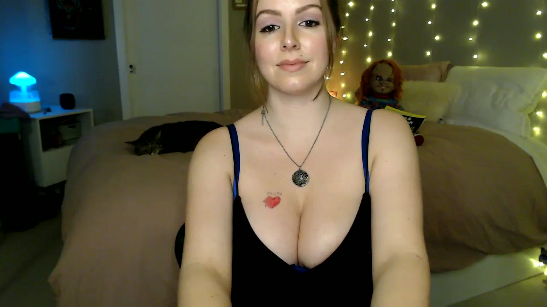 Gallery image thumbnail from MyaDelaney's myfreecams stream on, 10/31/2025, 23:54 image 16 of 20