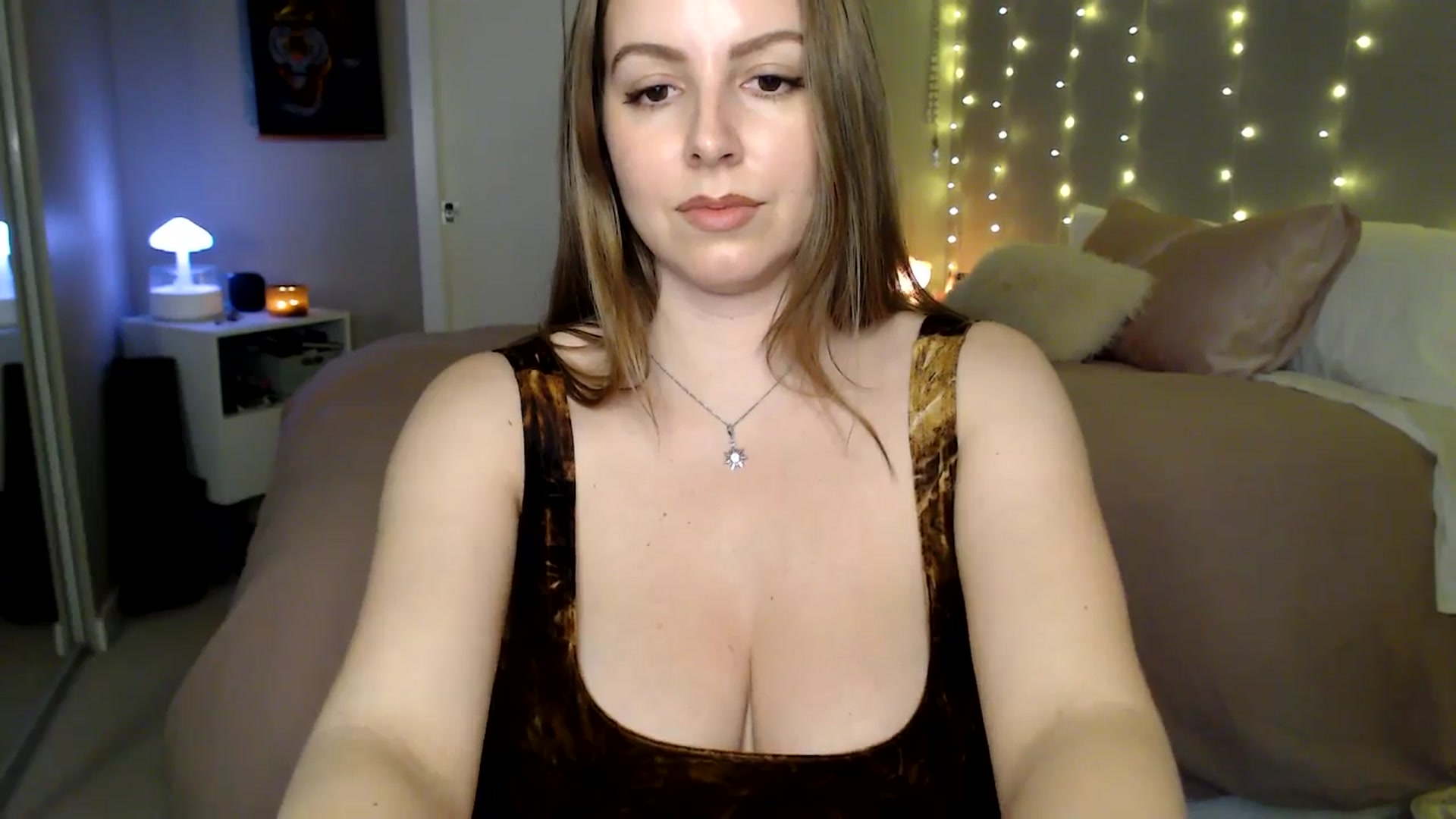 Gallery image thumbnail from MyaDelaney's myfreecams stream on, 11/06/2025, 22:38 image 5 of 20