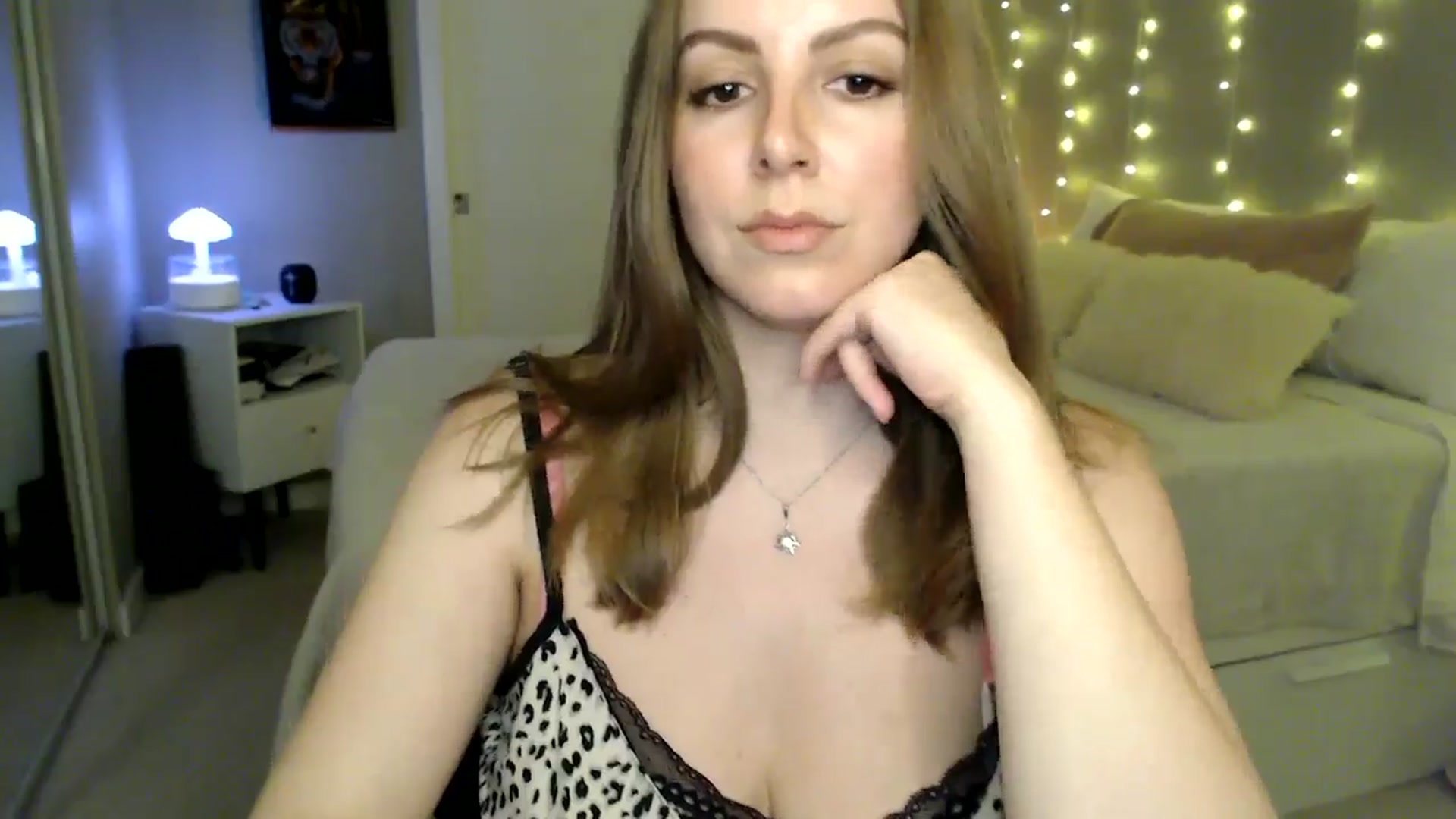 Gallery image thumbnail from MyaDelaney's myfreecams stream on, 12/15/2025, 01:26 image 10 of 20