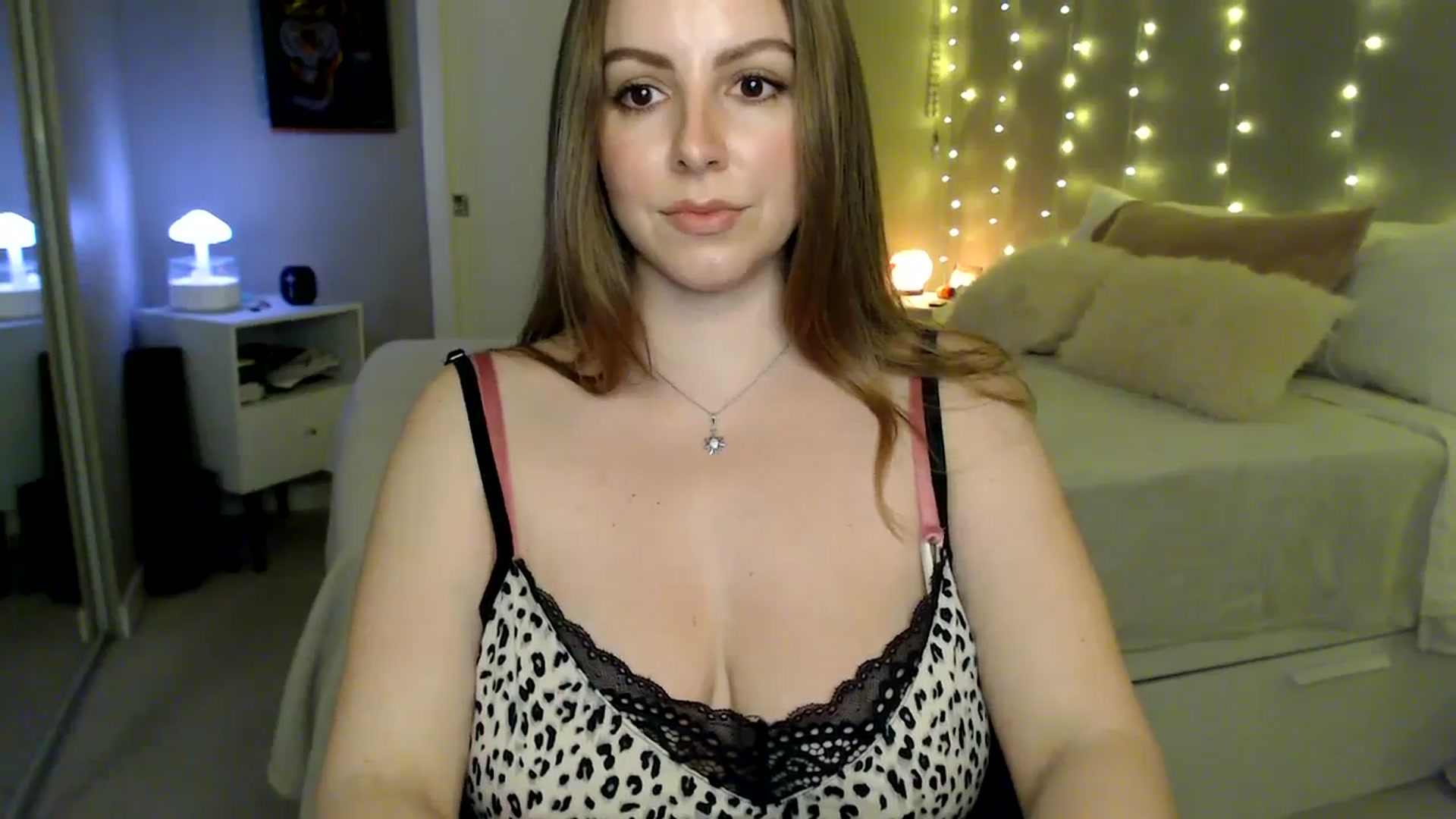 Gallery image thumbnail from MyaDelaney's myfreecams stream on, 12/15/2025, 01:26 image 13 of 20