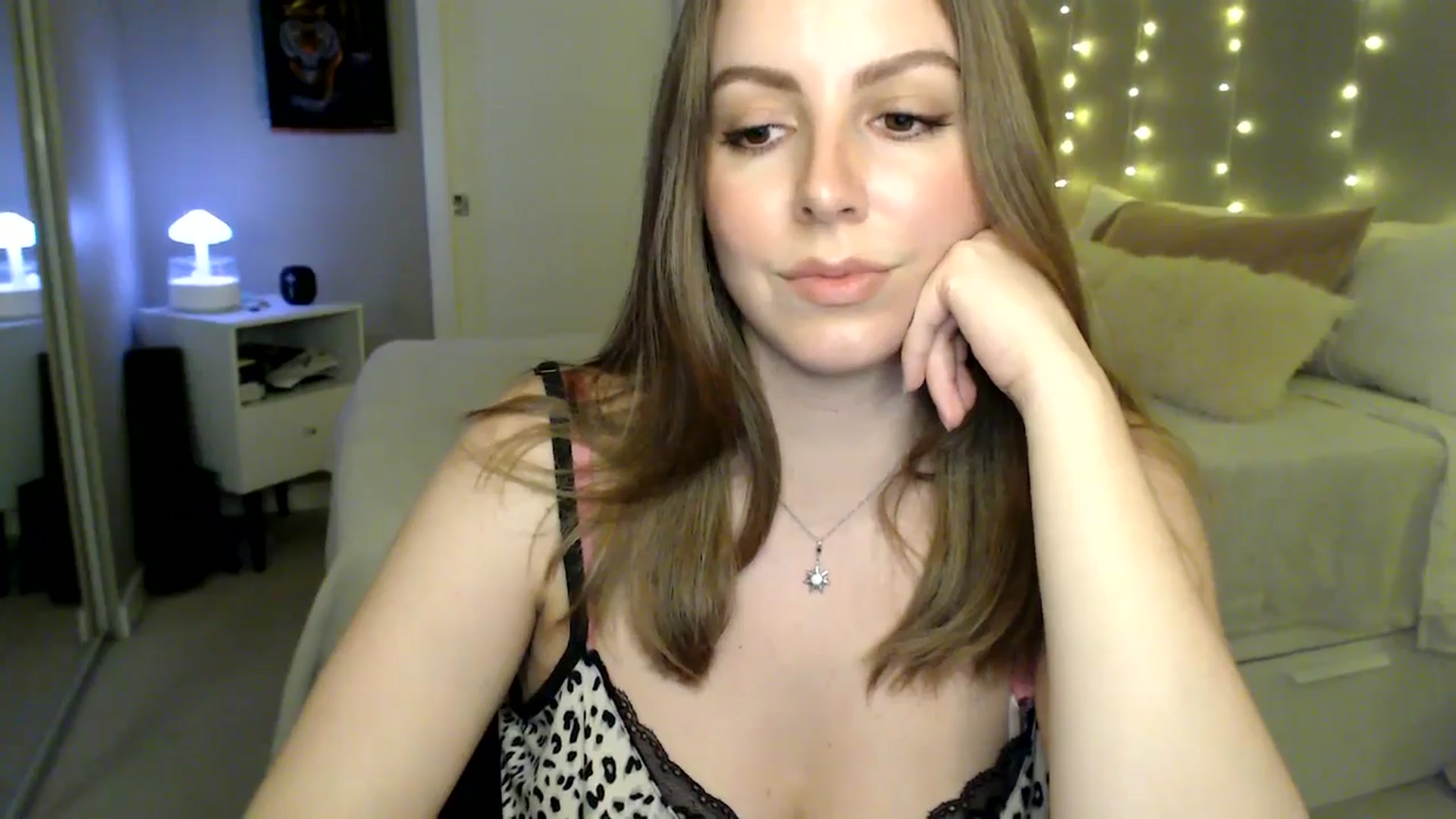 Gallery image thumbnail from MyaDelaney's myfreecams stream on, 12/15/2025, 01:26 image 11 of 20