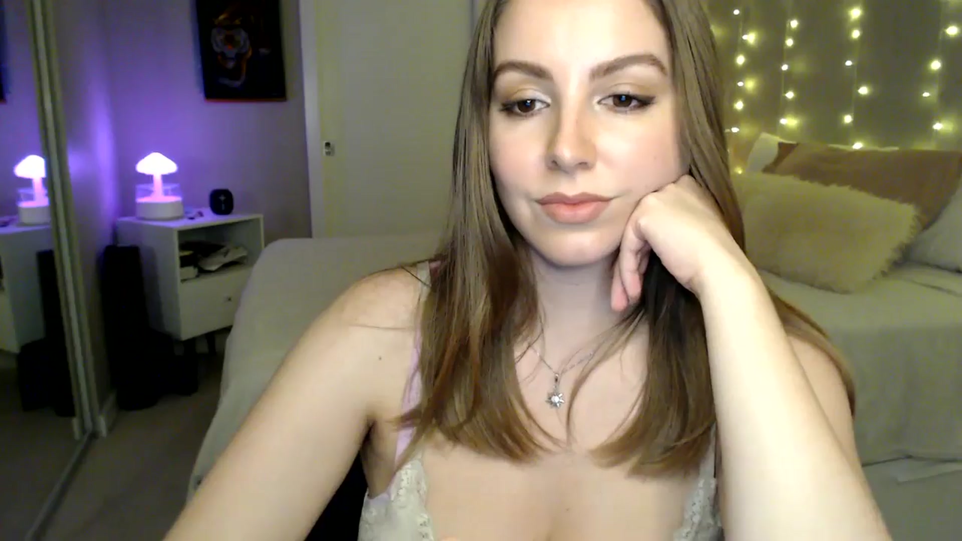 Gallery image thumbnail from MyaDelaney's myfreecams stream on, 12/16/2025, 05:35 image 3 of 20