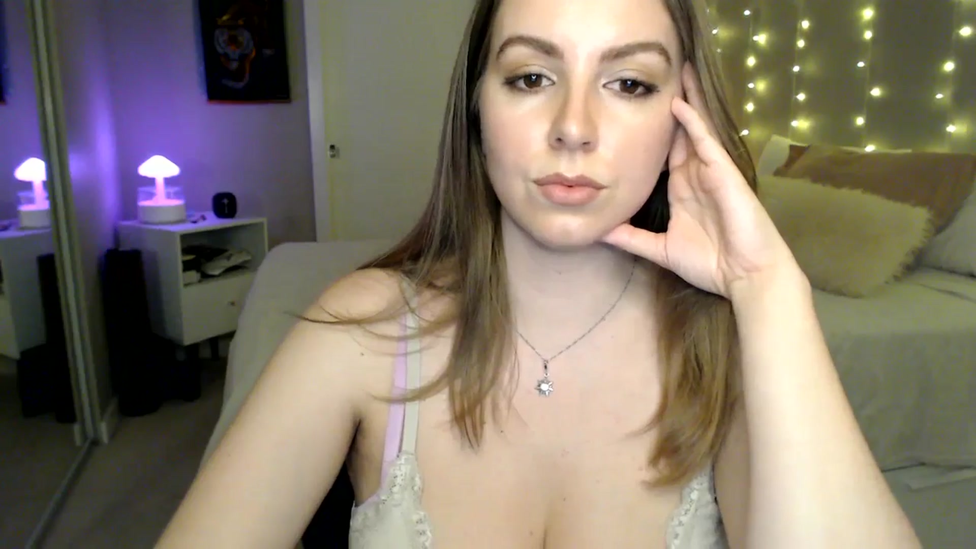 Gallery image thumbnail from MyaDelaney's myfreecams stream on, 12/16/2025, 05:35 image 19 of 20