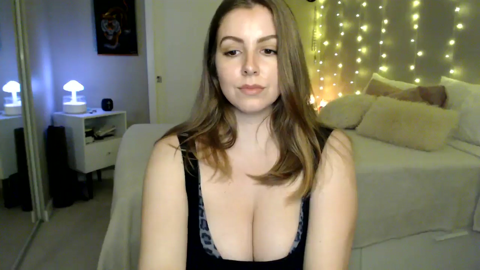 Gallery image thumbnail from MyaDelaney's myfreecams stream on, 12/18/2025, 06:40 image 10 of 20