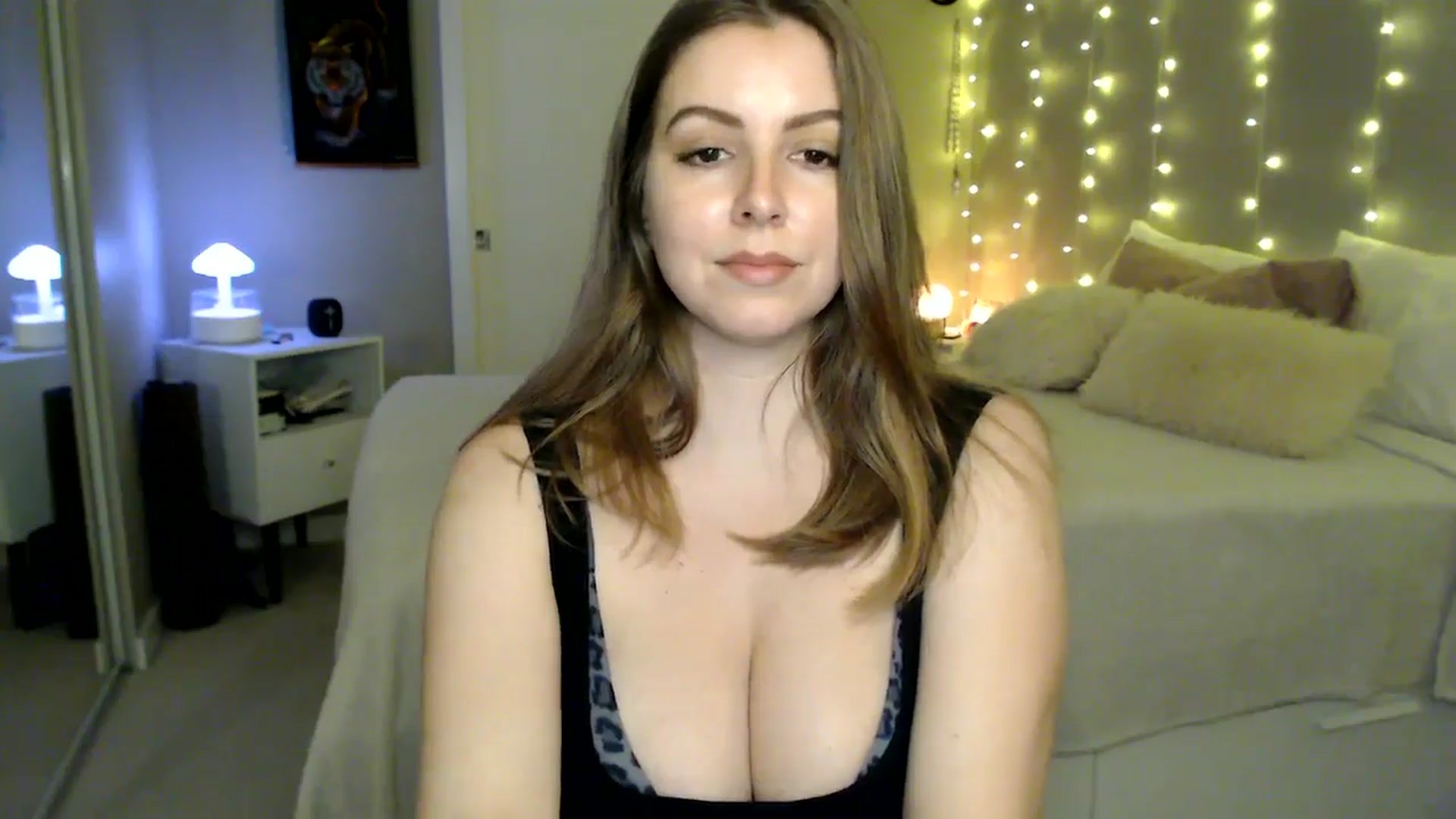 Gallery image thumbnail from MyaDelaney's myfreecams stream on, 12/18/2025, 06:40 image 11 of 20