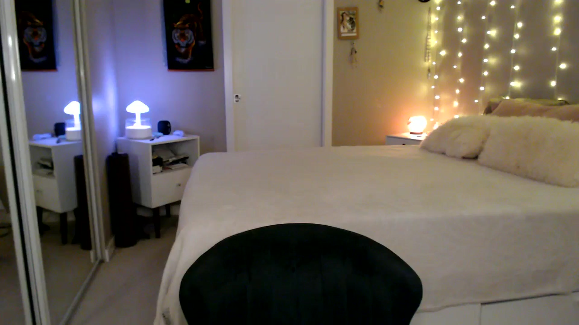 Gallery image thumbnail from MyaDelaney's myfreecams stream on, 01/01/2026, 01:26 image 17 of 20