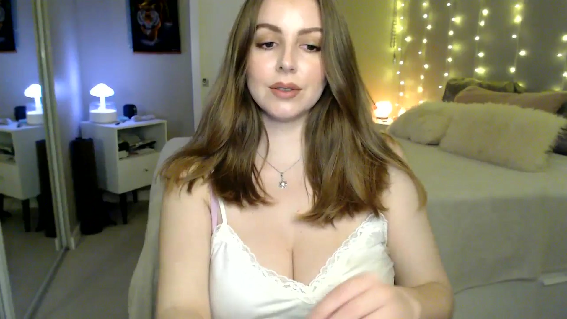 Gallery image thumbnail from MyaDelaney's myfreecams stream on, 01/01/2026, 02:26 image 9 of 20