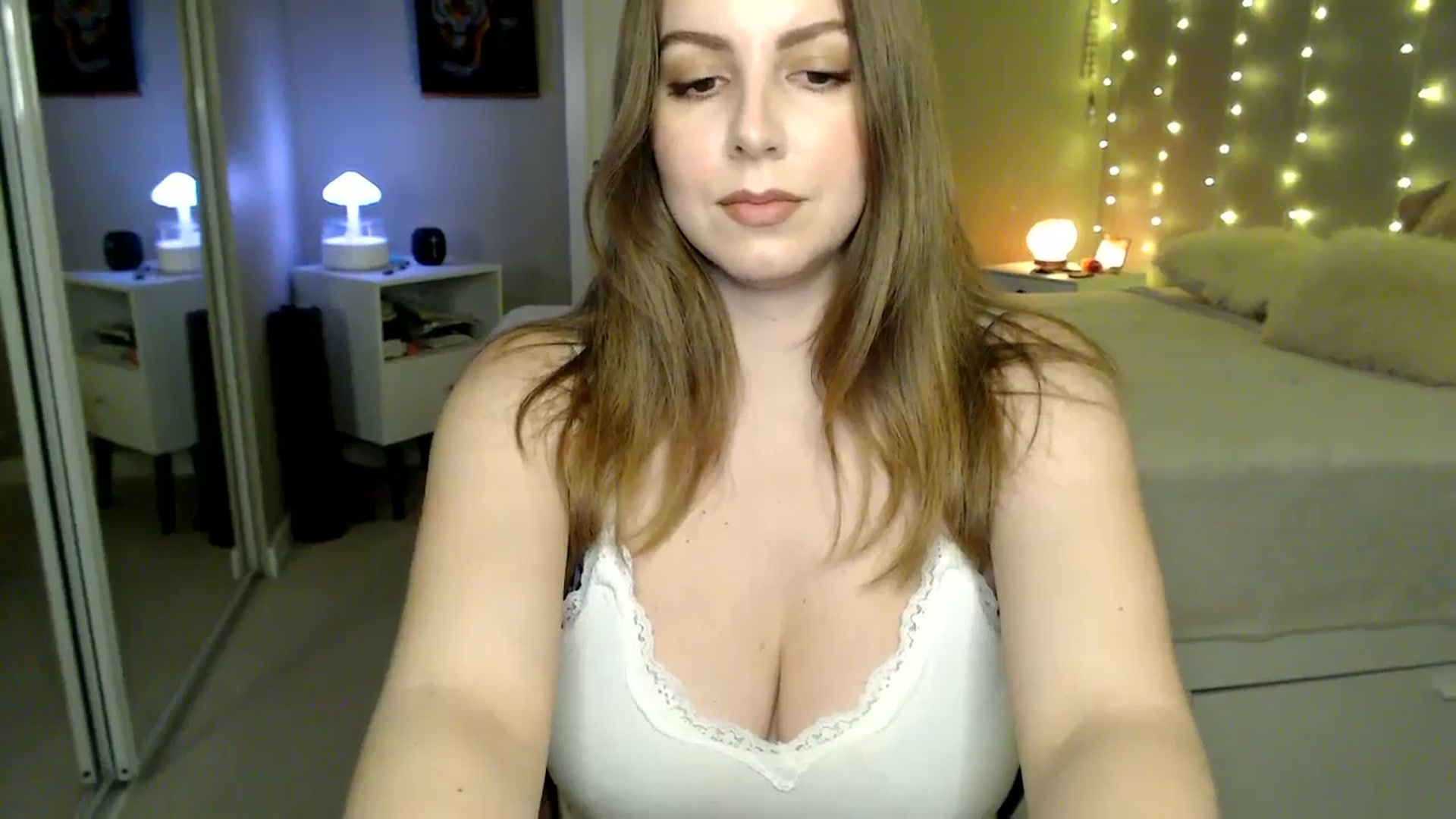 Gallery image thumbnail from MyaDelaney's myfreecams stream on, 01/05/2026, 05:56 image 14 of 20