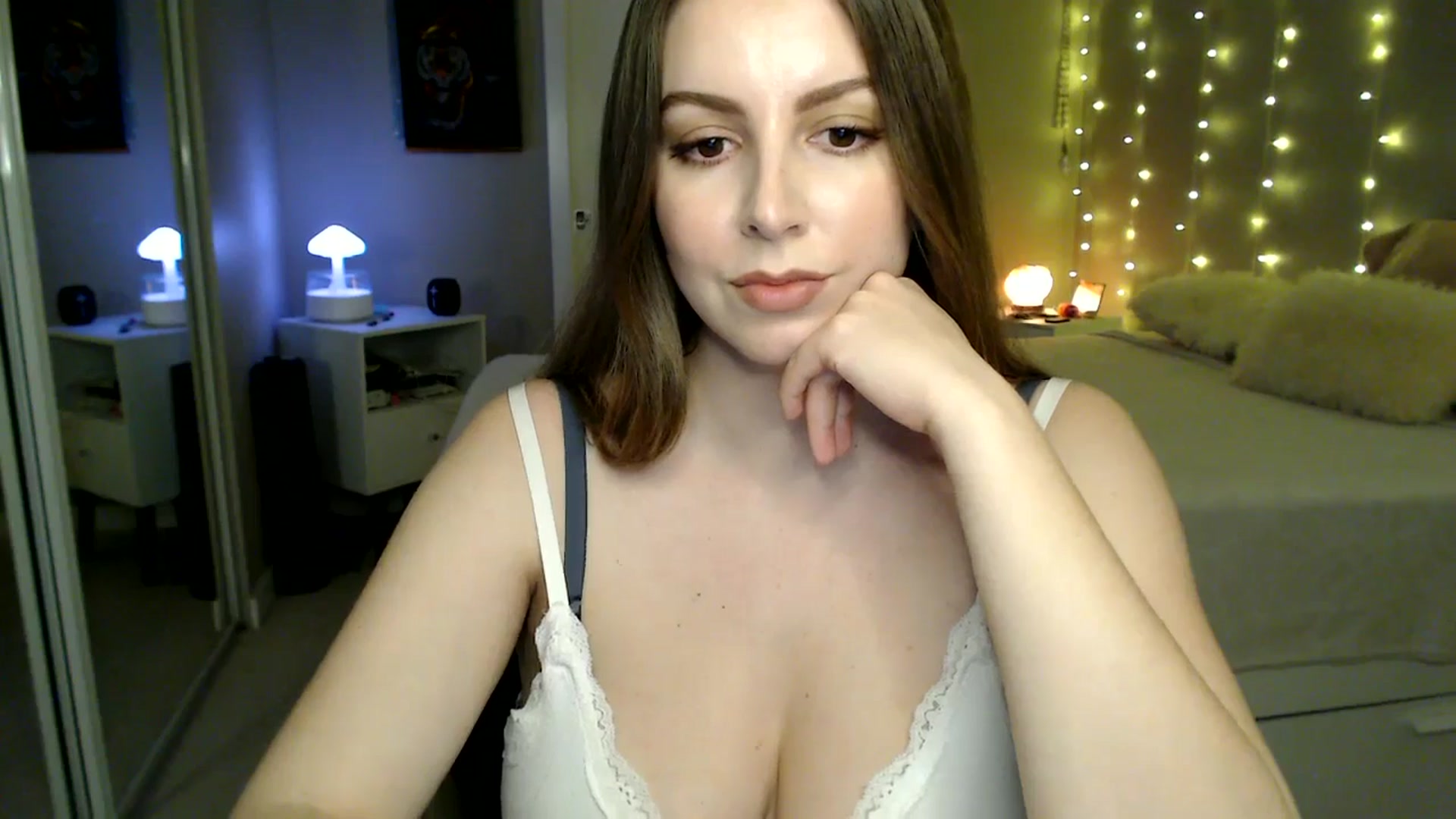 Gallery image thumbnail from MyaDelaney's myfreecams stream on, 01/05/2026, 07:04 image 14 of 20