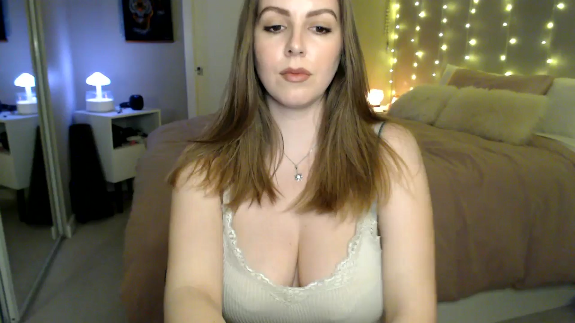Gallery image thumbnail from MyaDelaney's myfreecams stream on, 01/18/2026, 05:20 image 14 of 20
