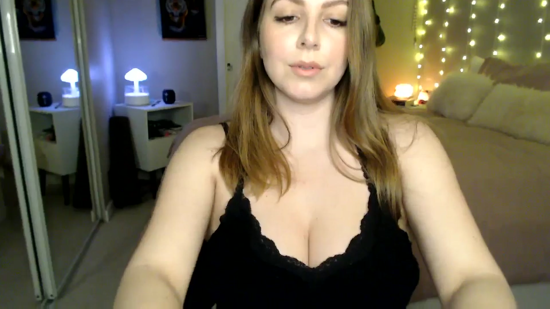 Gallery image thumbnail from MyaDelaney's myfreecams stream on, 01/27/2026, 04:04 image 7 of 20