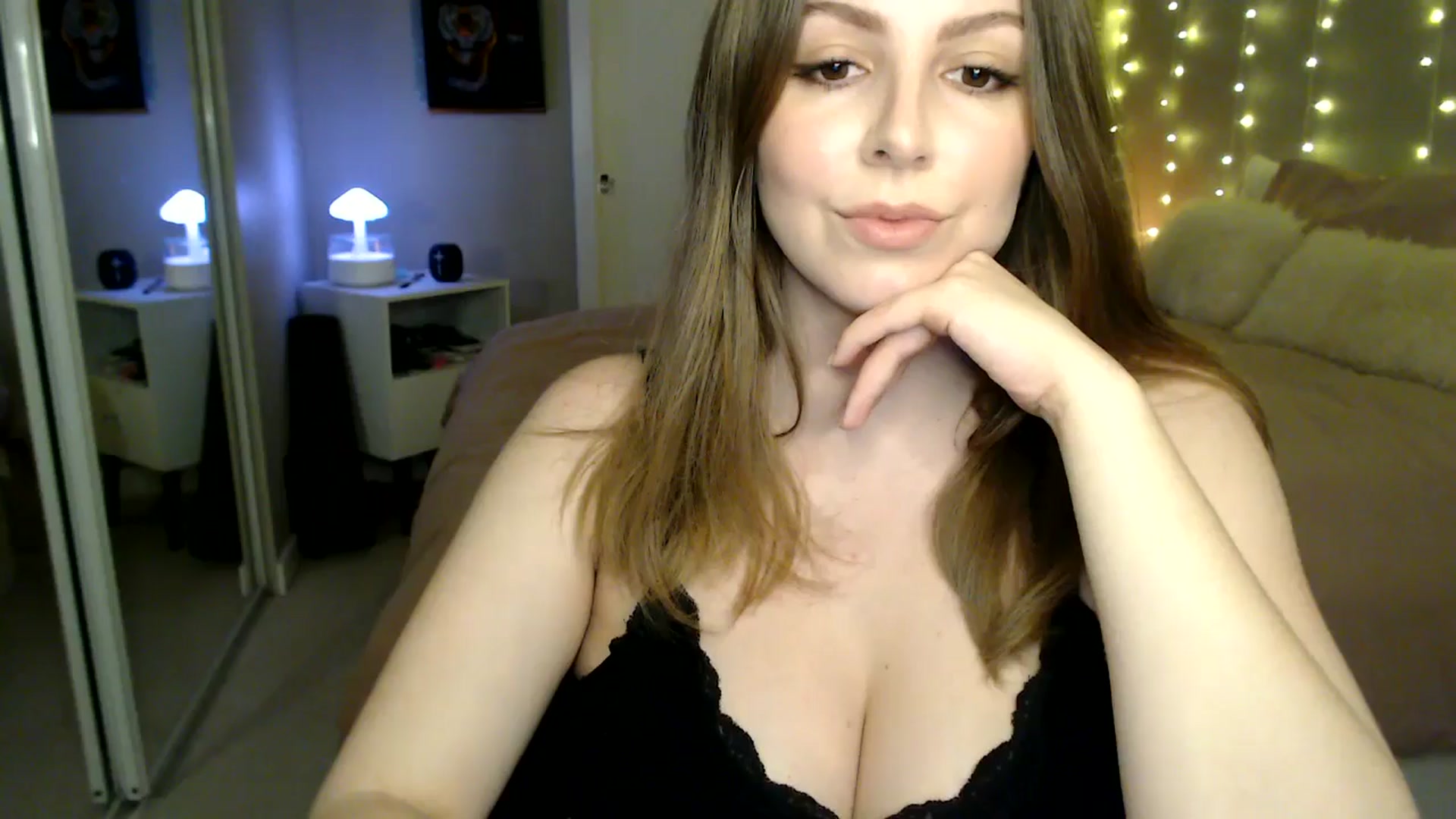 Gallery image thumbnail from MyaDelaney's myfreecams stream on, 01/27/2026, 04:04 image 1 of 20