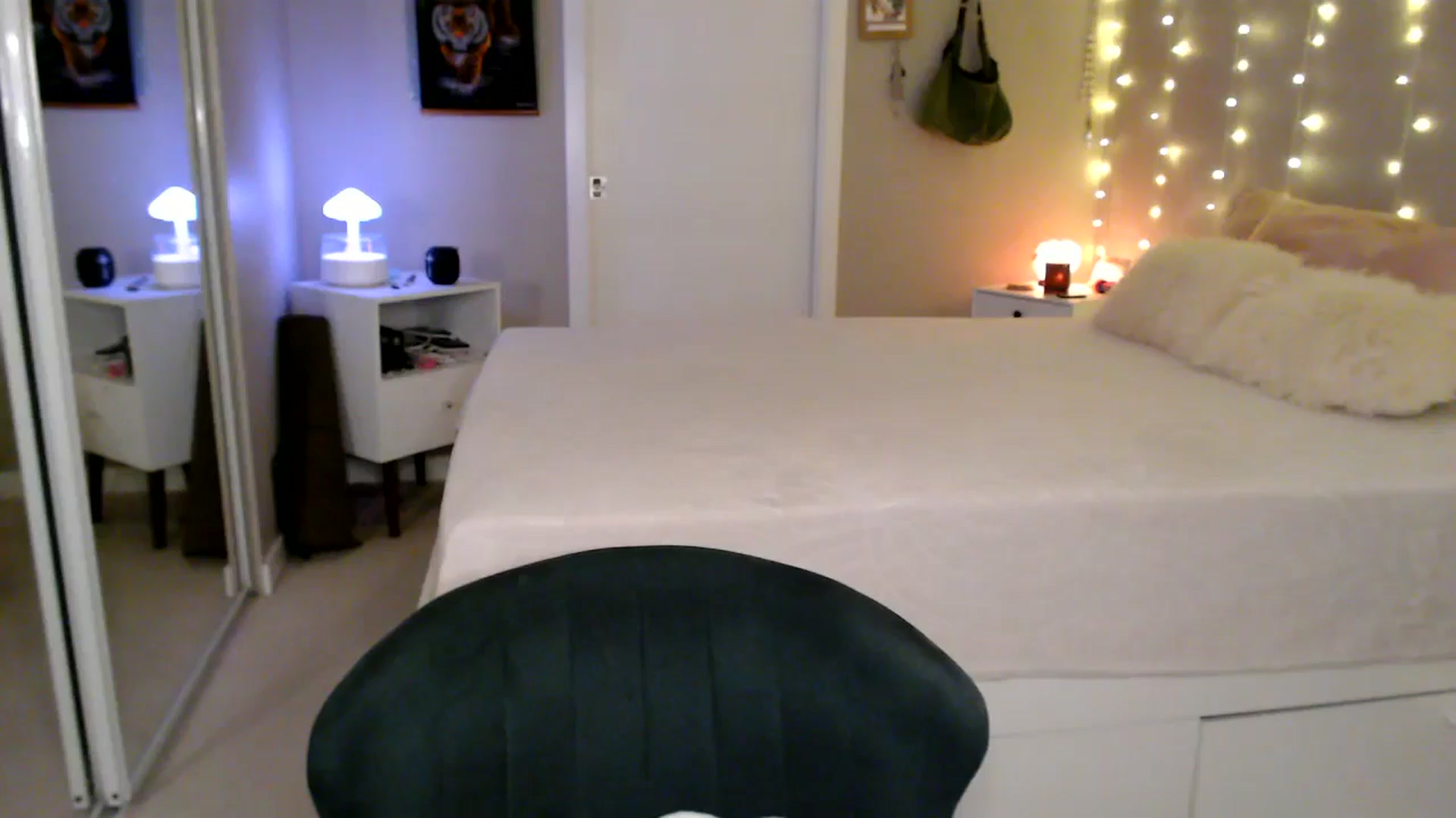 Gallery image thumbnail from MyaDelaney's myfreecams stream on, 01/31/2026, 02:50 image 1 of 20