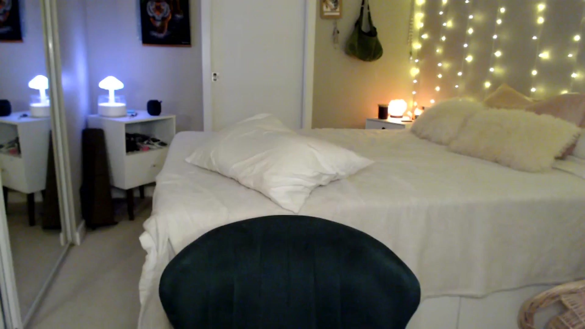 Gallery image thumbnail from MyaDelaney's myfreecams stream on, 02/02/2026, 06:32 image 1 of 20
