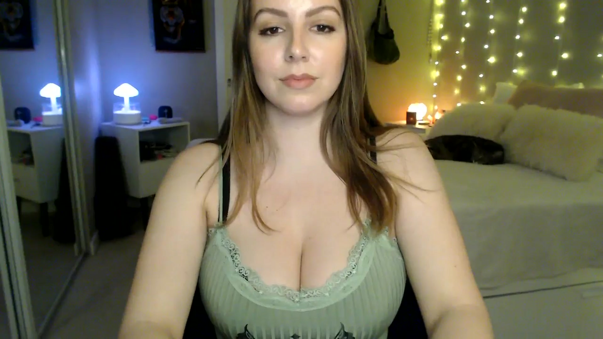 Gallery image thumbnail from MyaDelaney's myfreecams stream on, 02/04/2026, 04:00 image 17 of 20