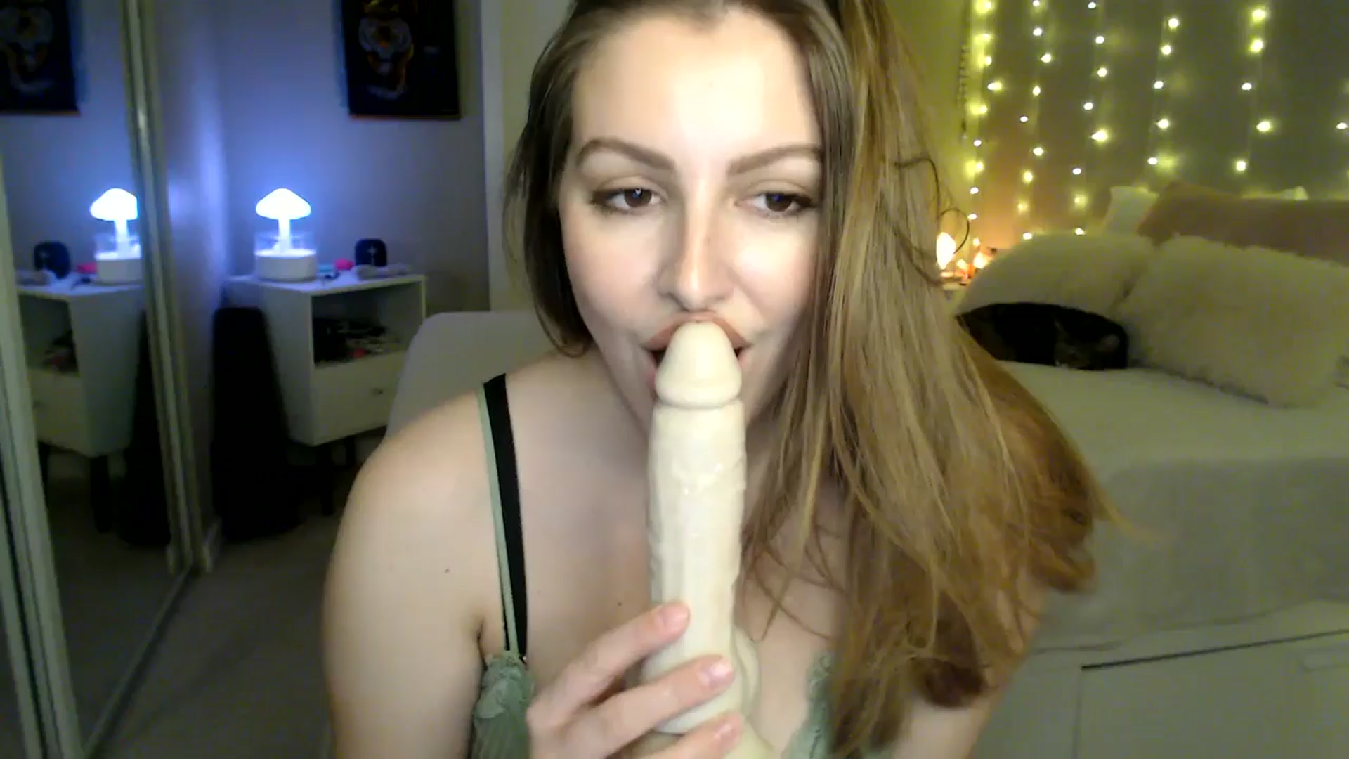 Gallery image thumbnail from MyaDelaney's myfreecams stream on, 02/04/2026, 04:00 image 1 of 20