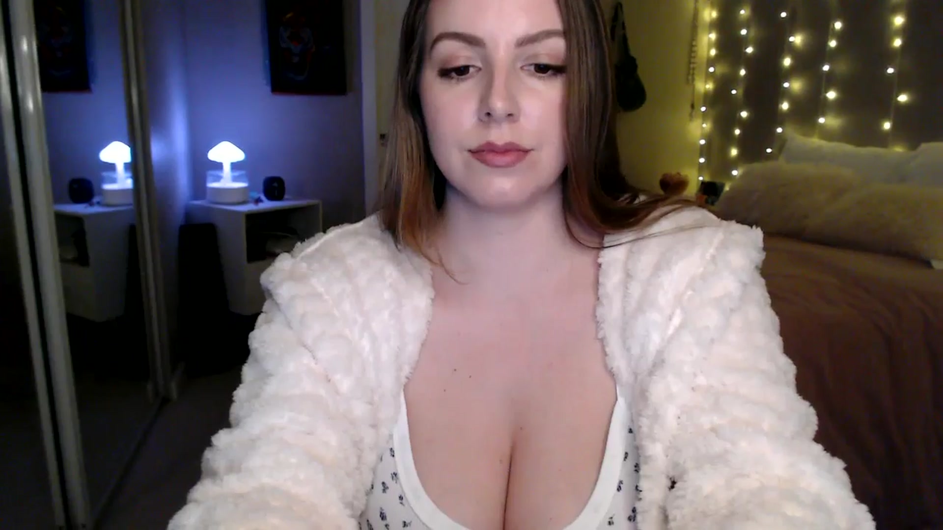Gallery image thumbnail from MyaDelaney's myfreecams stream on, 02/26/2026, 04:42 image 13 of 20