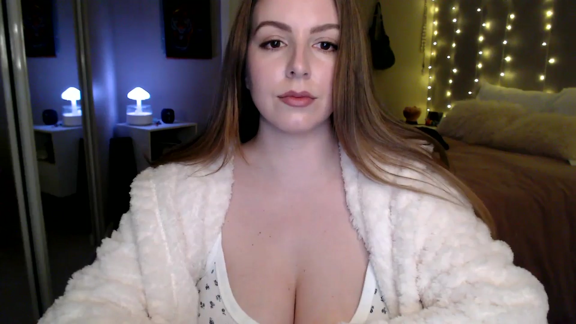 Gallery image thumbnail from MyaDelaney's myfreecams stream on, 02/26/2026, 04:42 image 5 of 20