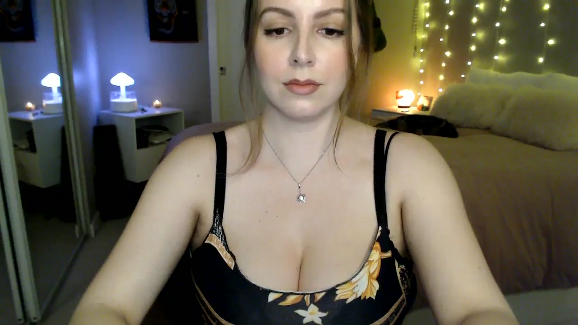 Gallery image thumbnail from MyaDelaney's myfreecams stream on, 02/27/2026, 03:12 image 16 of 20