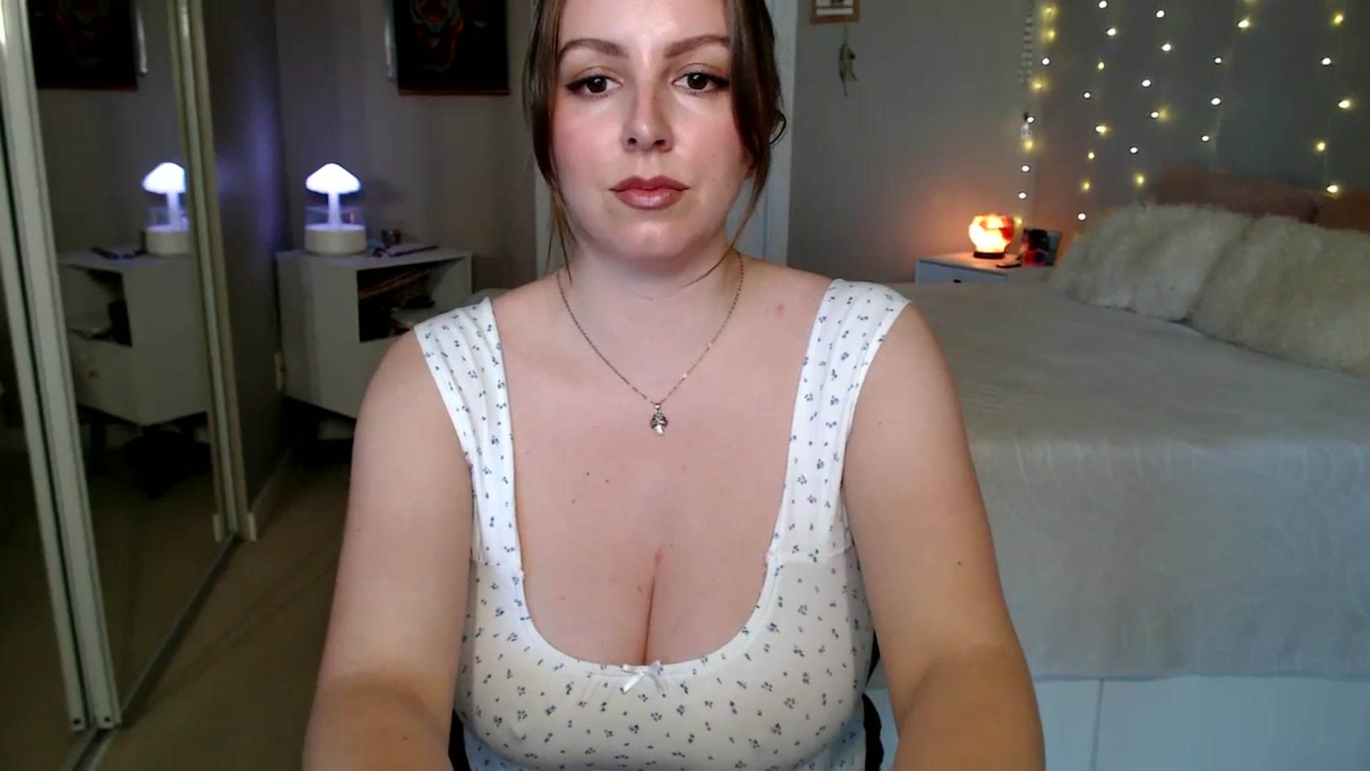 Gallery image thumbnail from MyaDelaney's myfreecams stream on, 04/30/2026, 03:08 image 11 of 20
