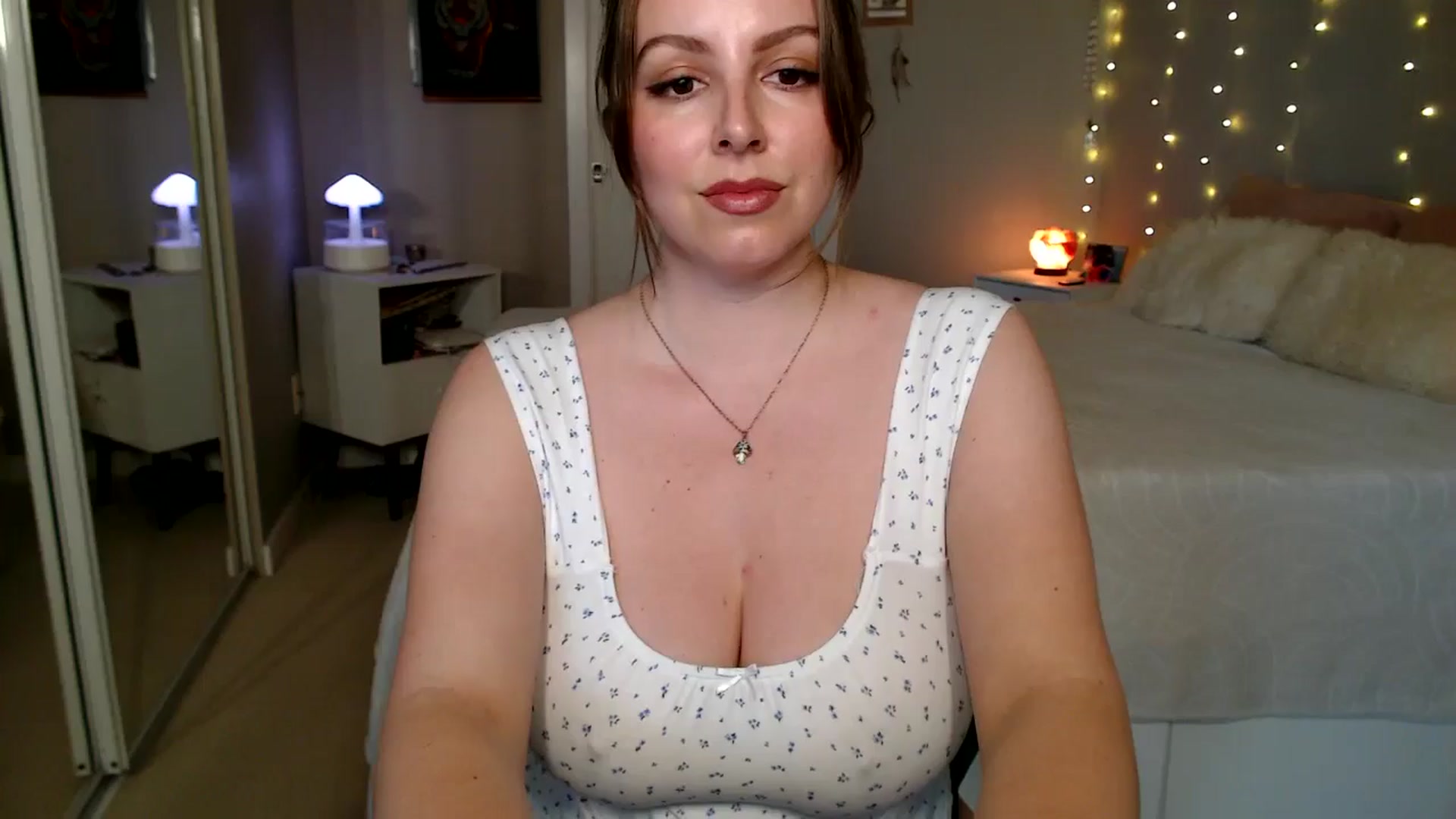 Gallery image thumbnail from MyaDelaney's myfreecams stream on, 04/30/2026, 03:08 image 17 of 20