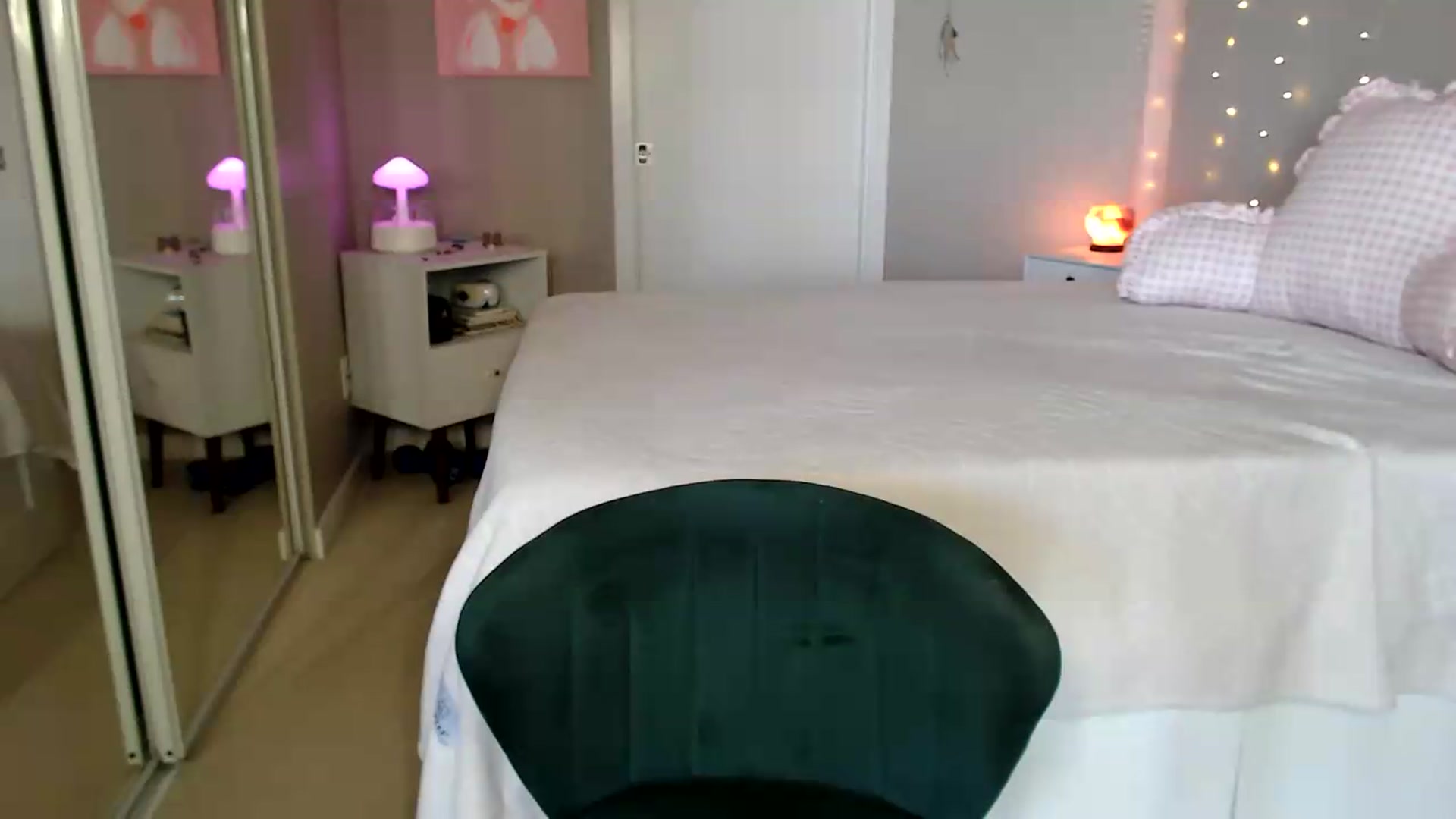 Gallery image thumbnail from MyaDelaney's myfreecams stream on, 06/13/2026, 18:59 image 19 of 20