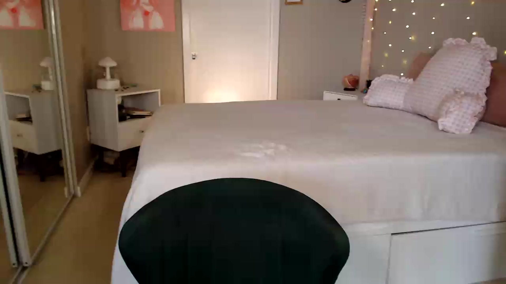 Gallery image thumbnail from MyaDelaney's myfreecams stream on, 08/15/2026, 19:20 image 11 of 20